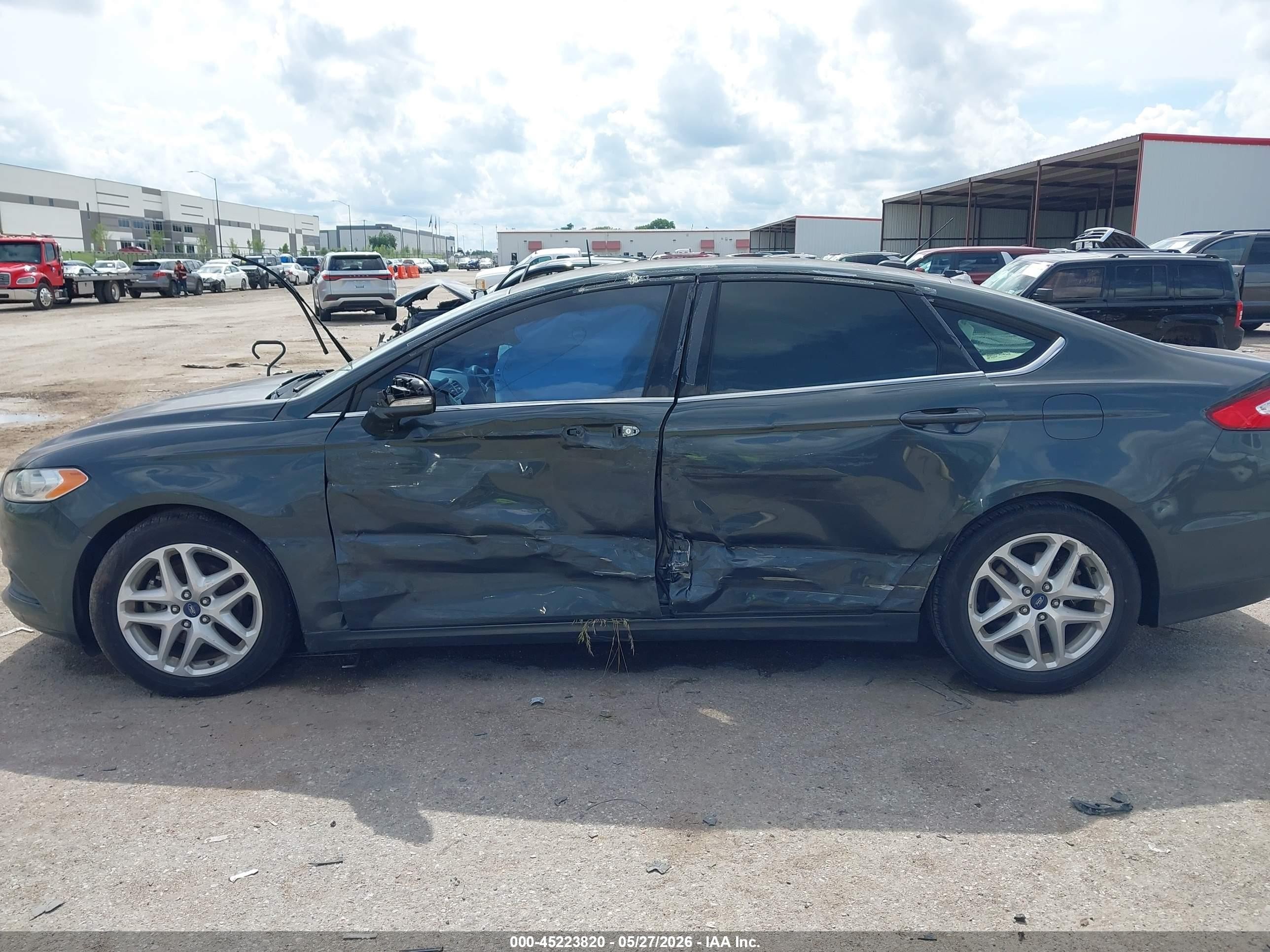 2015 Ford Fusion Se Черный vin: 3FA6P0H72FR263712