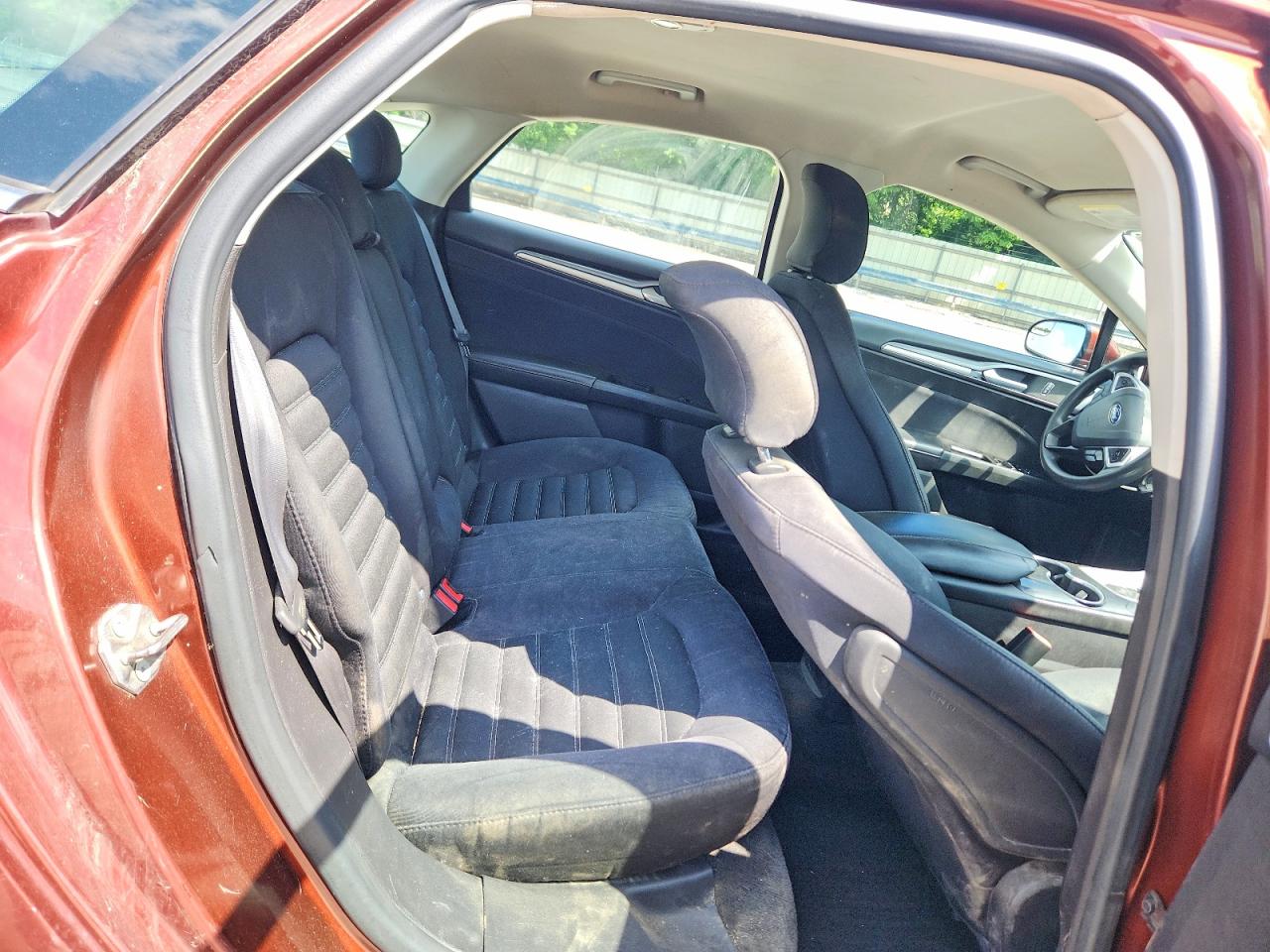 2015 Ford Fusion Se Burgundy vin: 3FA6P0H72FR277724