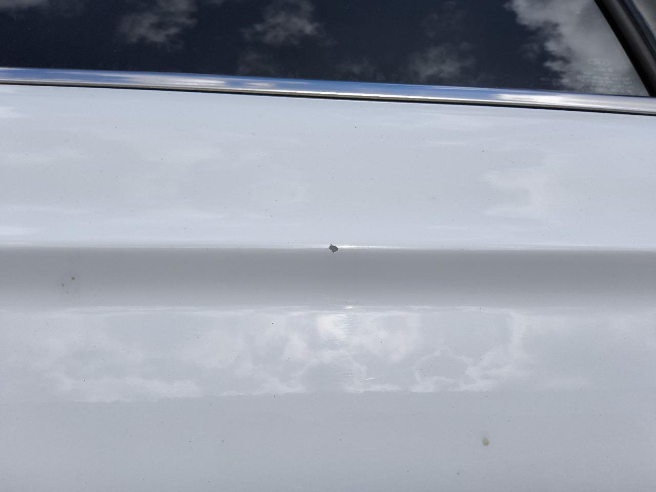 2015 Ford Fusion Se Белый vin: 3FA6P0H72FR292773 Damage: Right Rear Door, Chipped, 2