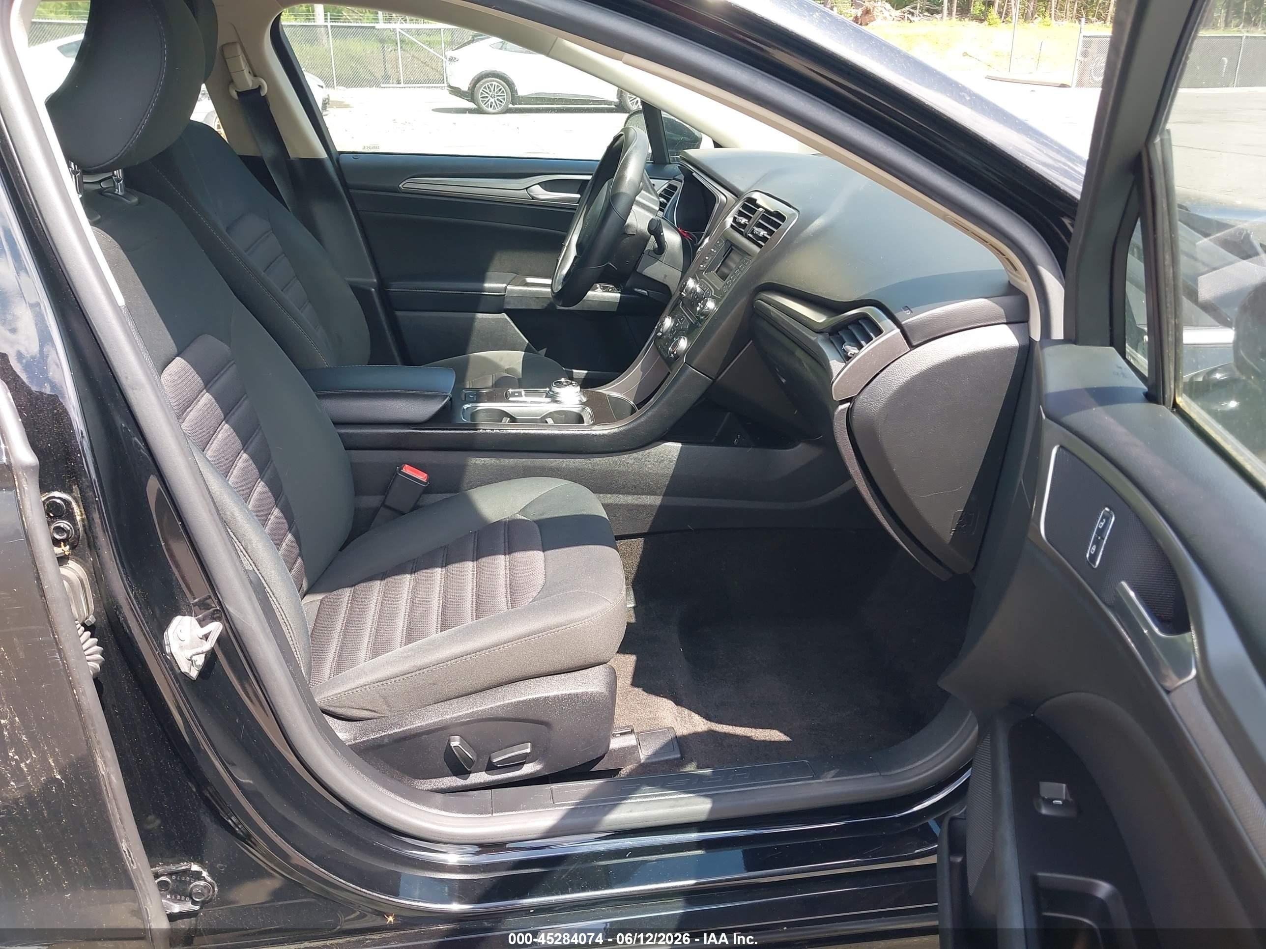 2017 Ford Fusion Se Black vin: 3FA6P0H72HR382895