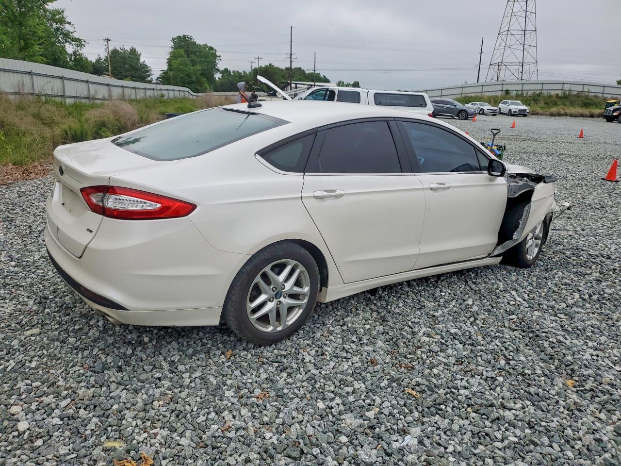 2013 Ford Fusion Se White vin: 3FA6P0H73DR102024