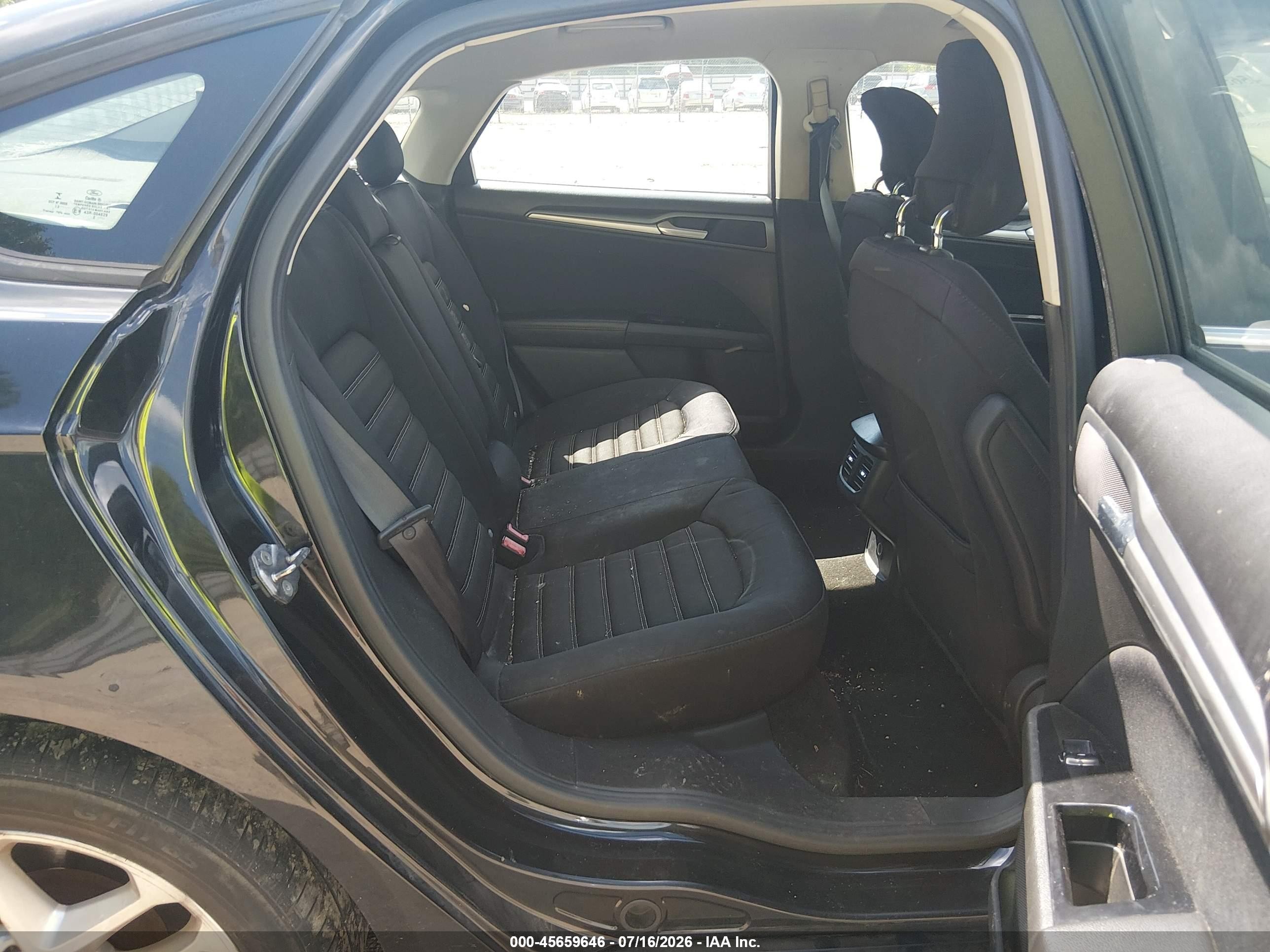 2013 Ford Fusion Se Черный vin: 3FA6P0H73DR135203