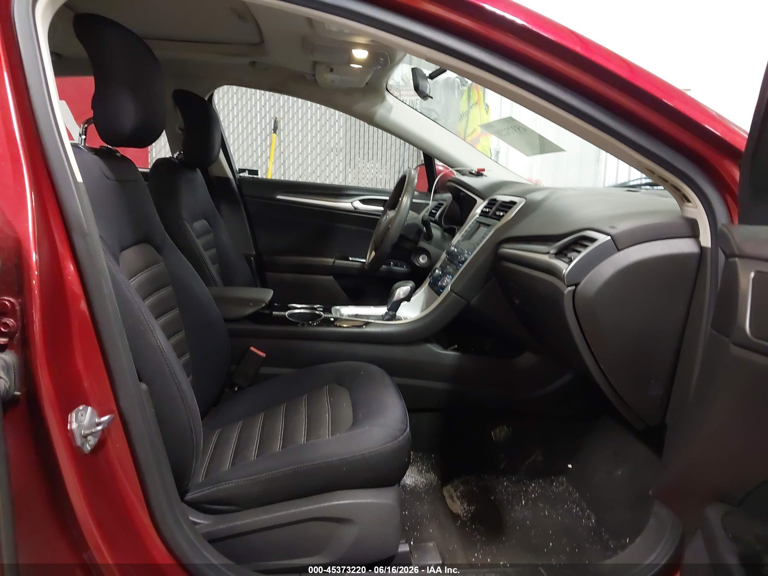 2013 Ford Fusion Se Red vin: 3FA6P0H73DR140952
