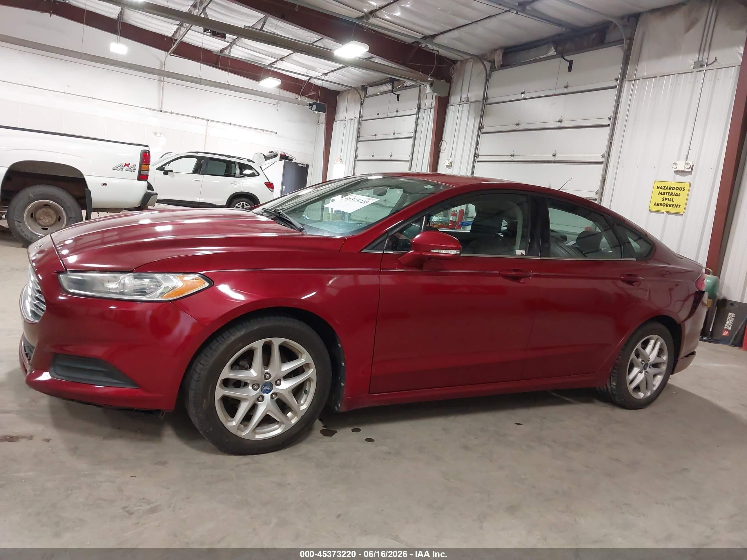 2013 Ford Fusion Se Red vin: 3FA6P0H73DR140952