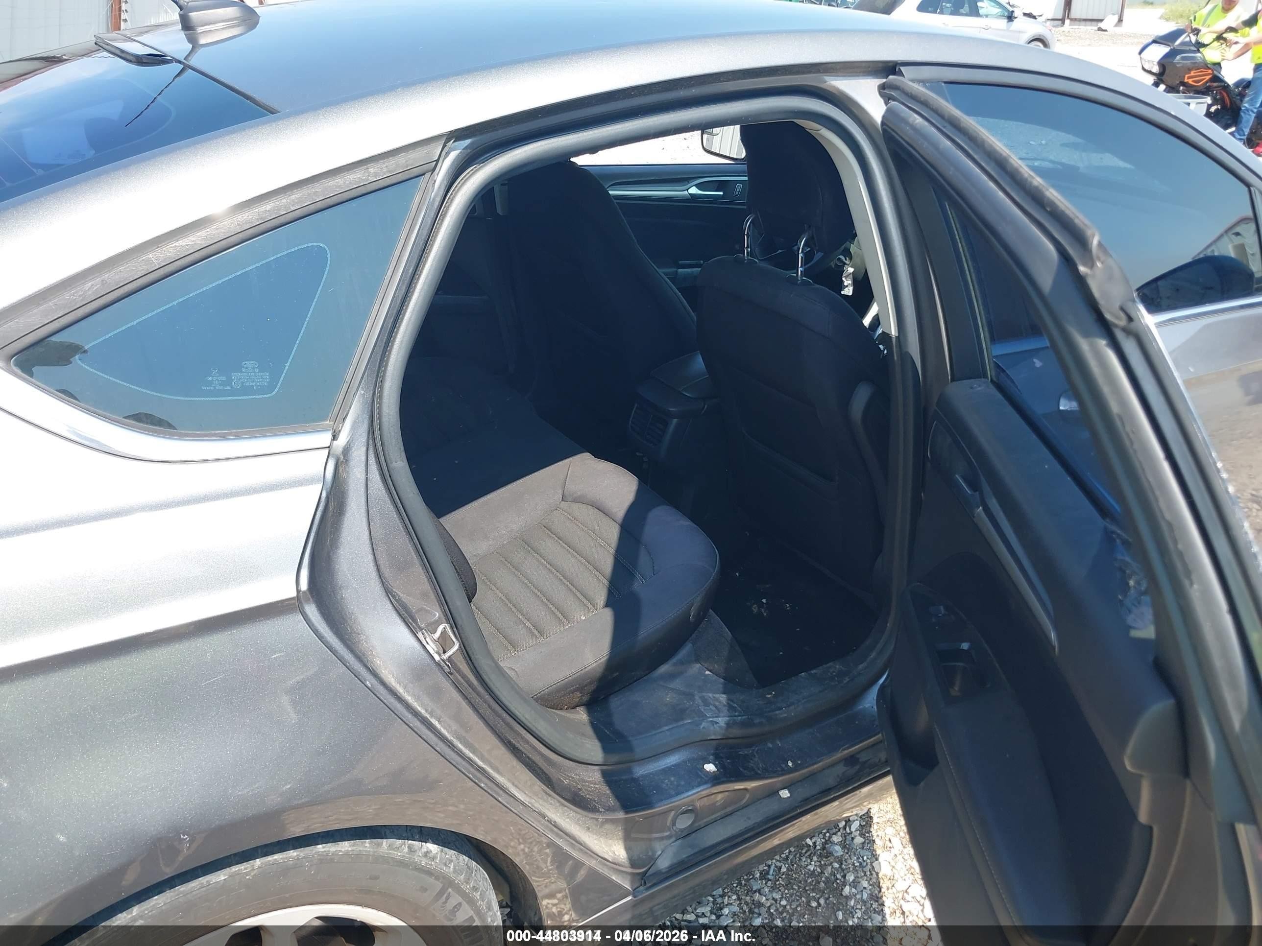 2013 Ford Fusion Se Gray vin: 3FA6P0H73DR237472