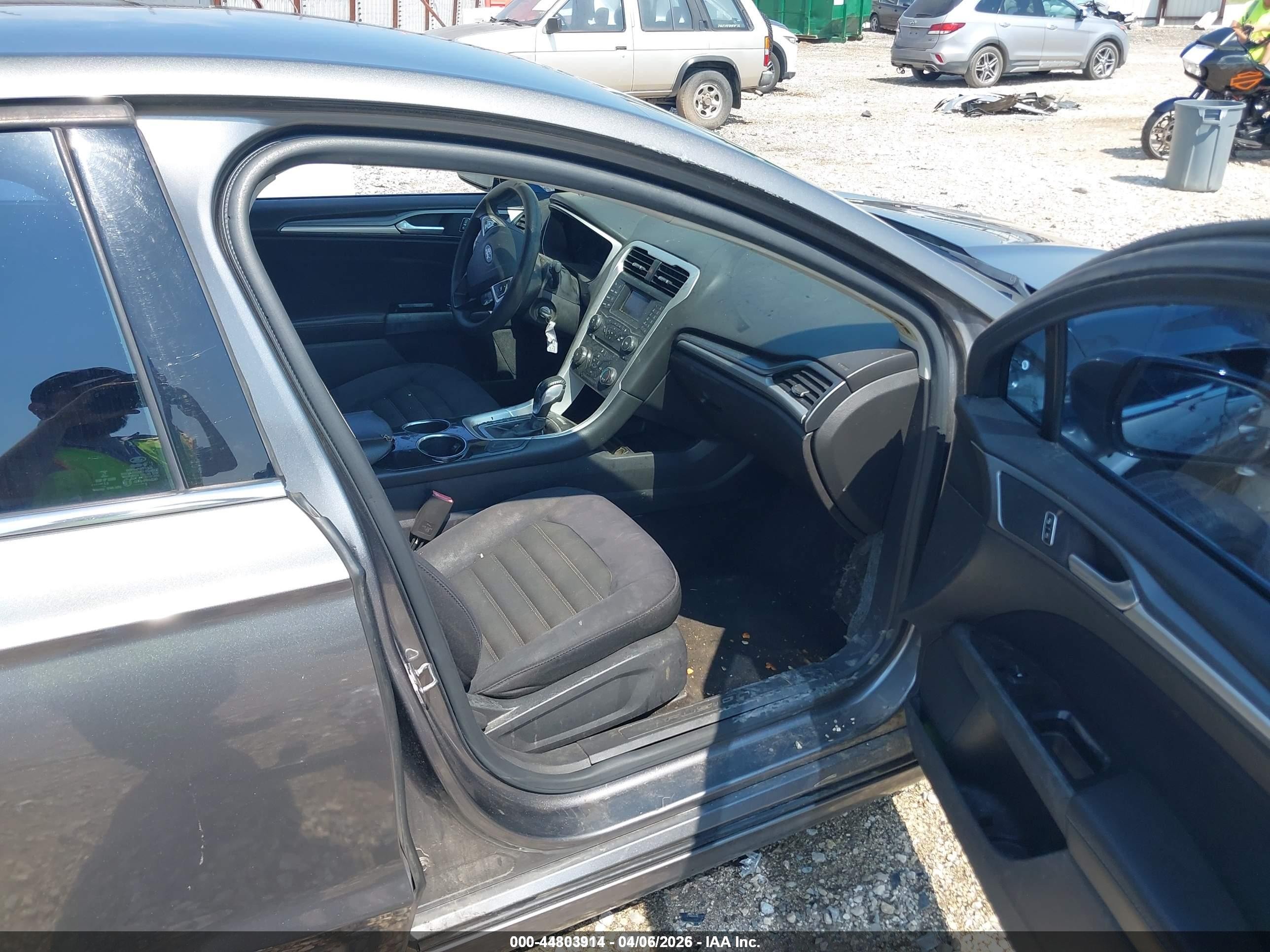 2013 Ford Fusion Se Gray vin: 3FA6P0H73DR237472