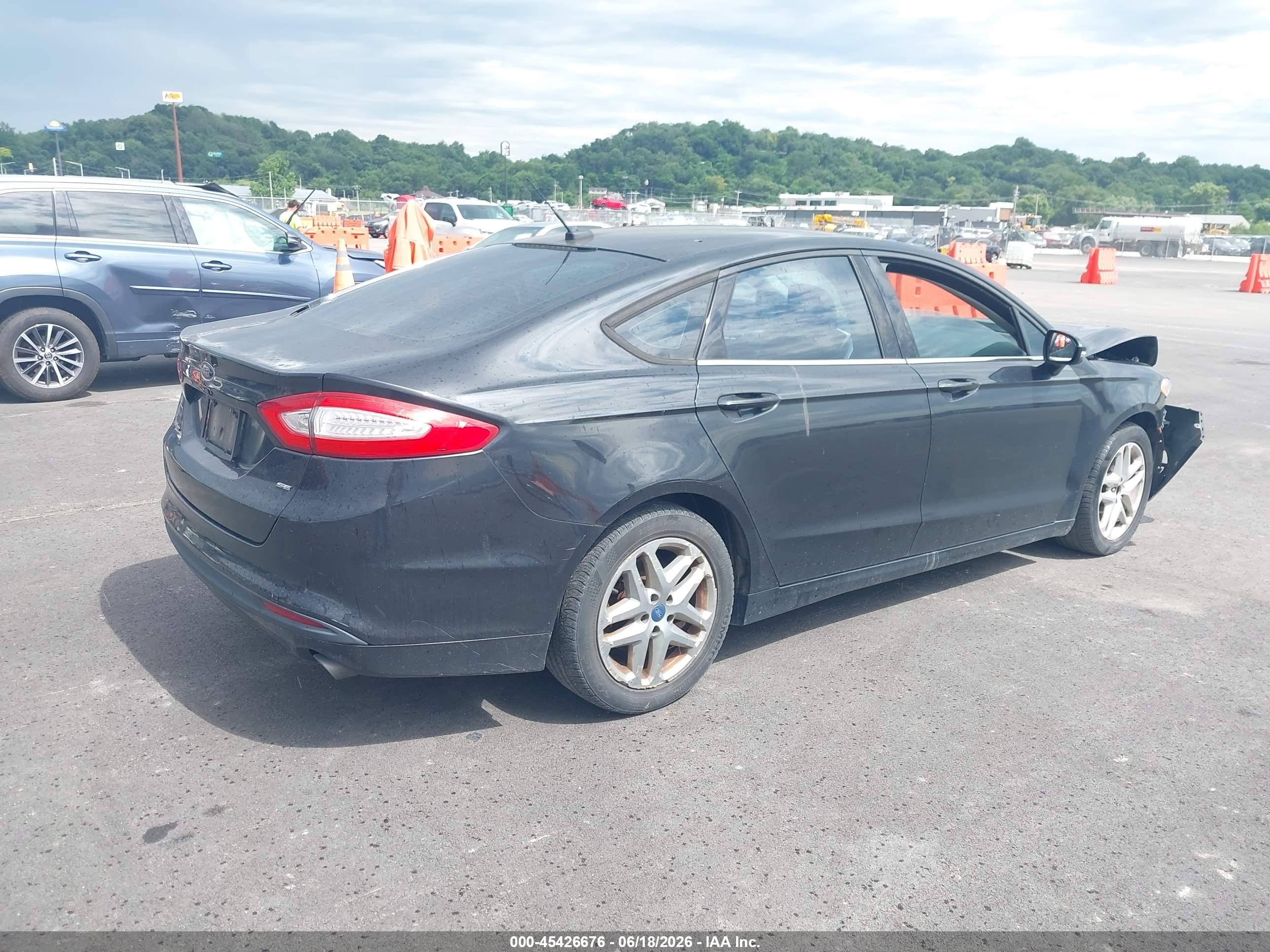 2013 Ford Fusion Se Черный vin: 3FA6P0H73DR268141