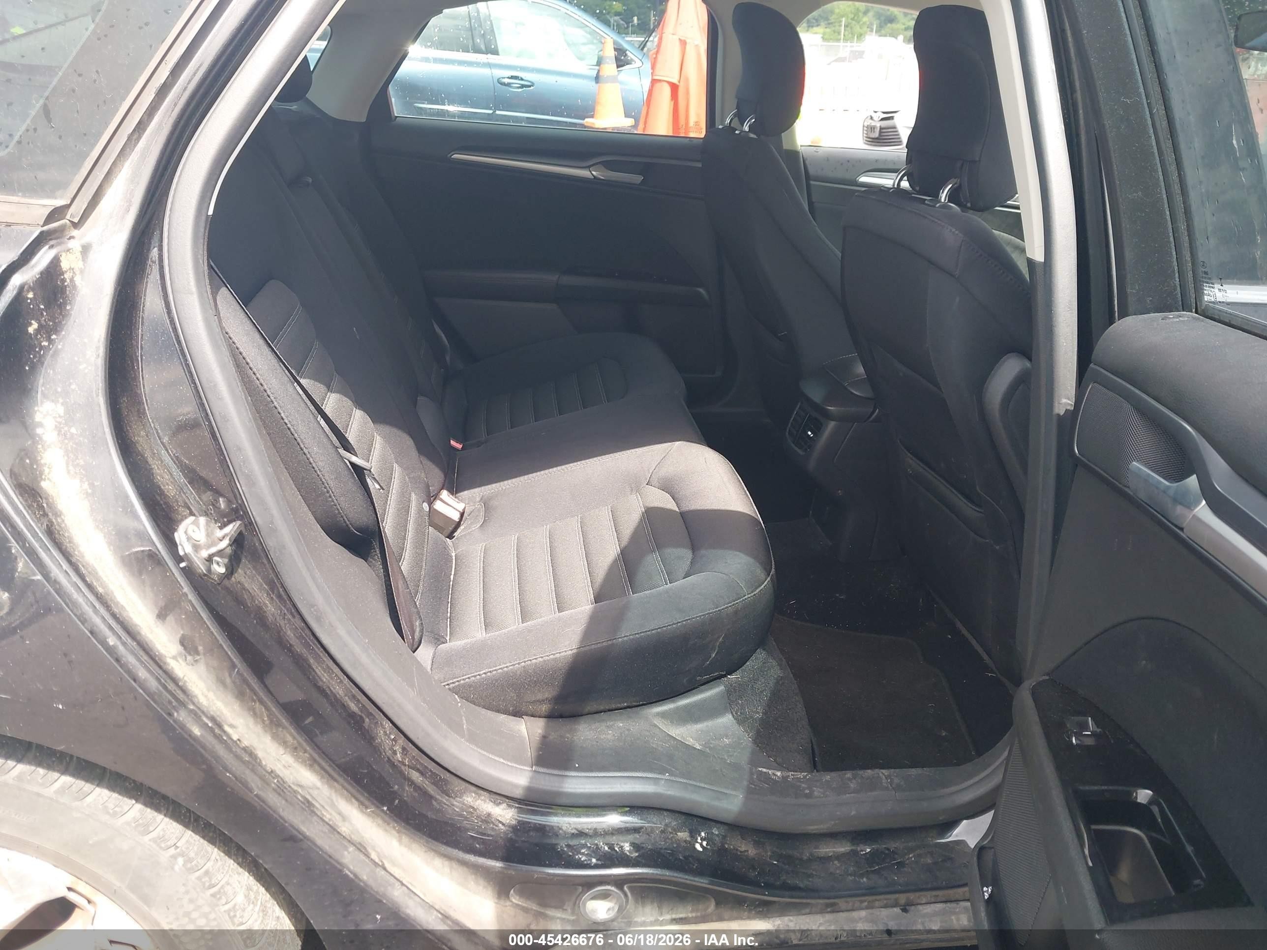 2013 Ford Fusion Se Черный vin: 3FA6P0H73DR268141