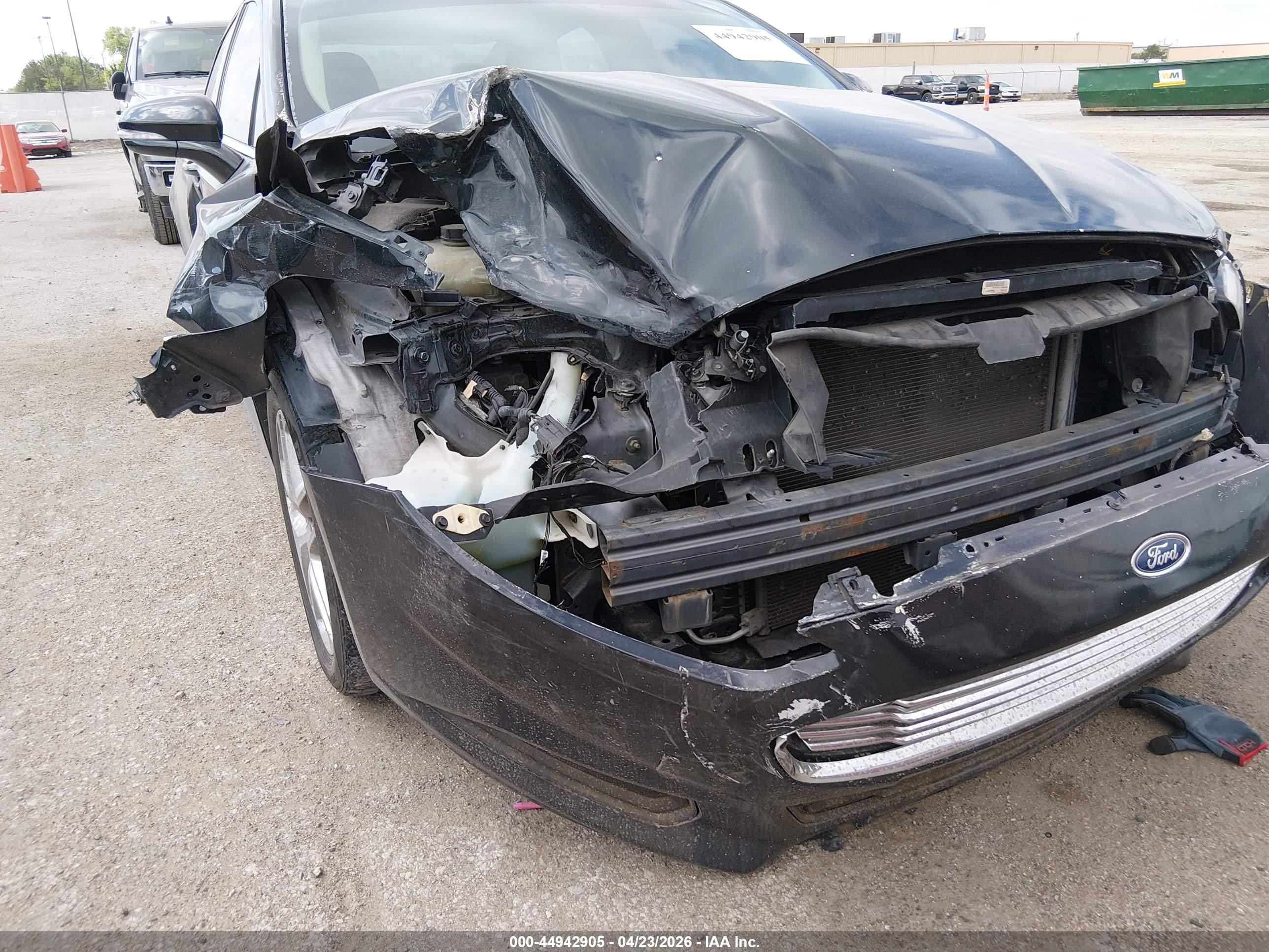 2013 Ford Fusion Se Black vin: 3FA6P0H73DR302157