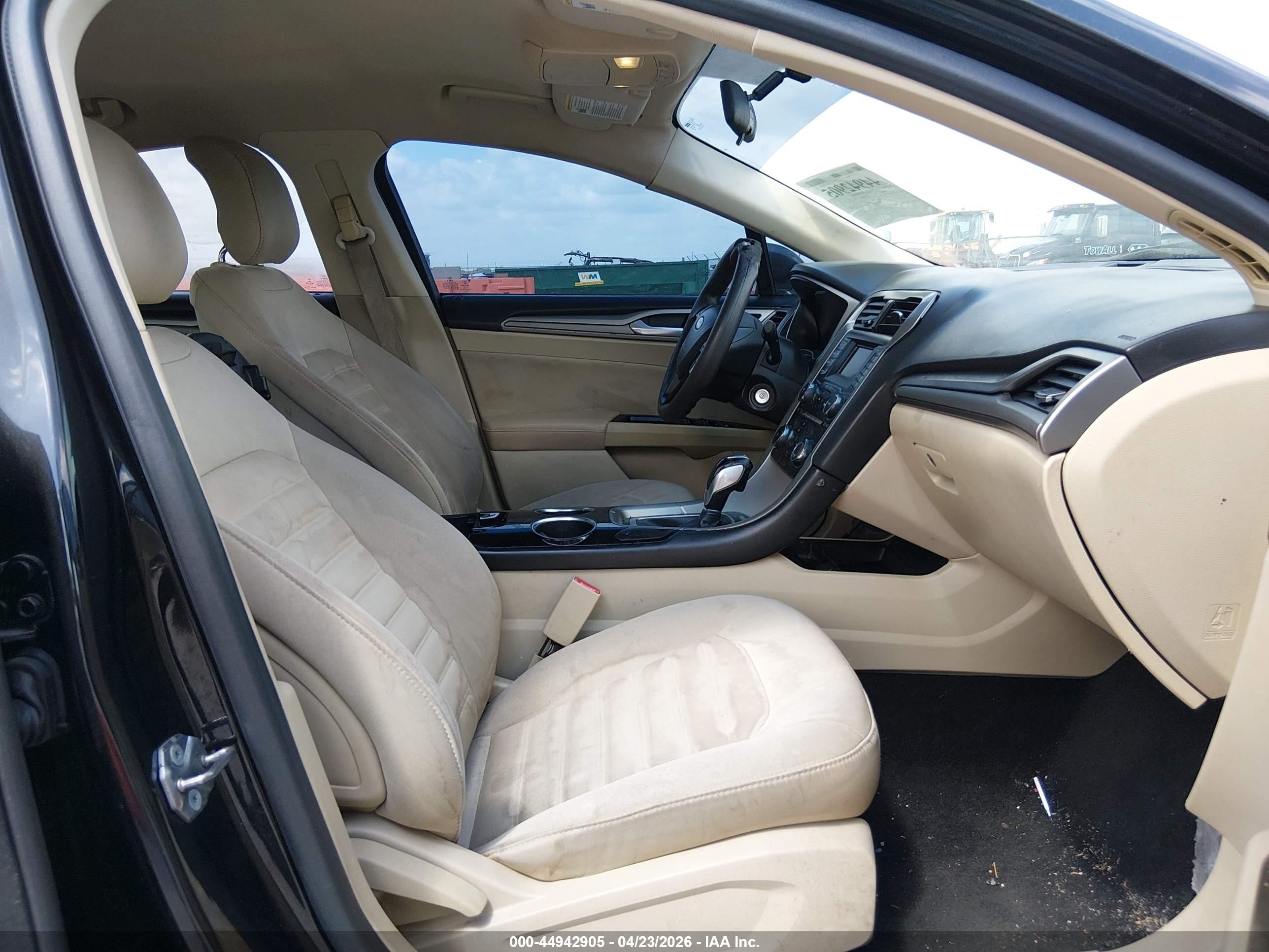 2013 Ford Fusion Se Black vin: 3FA6P0H73DR302157
