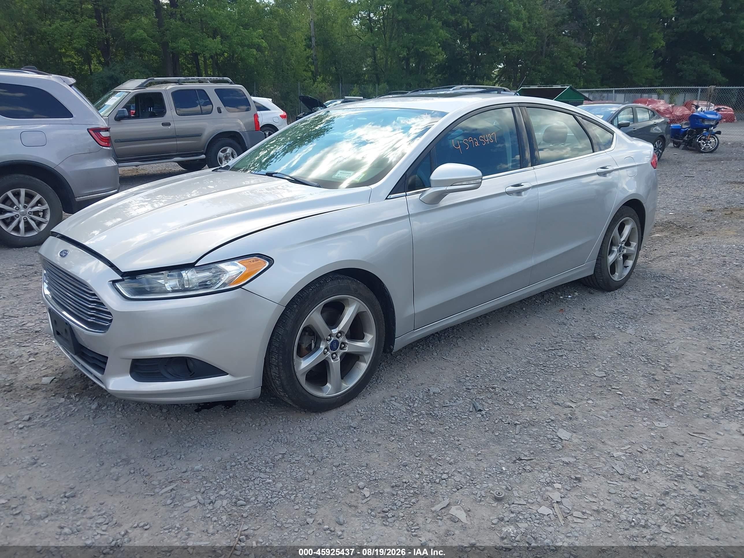 2014 Ford Fusion Se Серебряный vin: 3FA6P0H73ER145716
