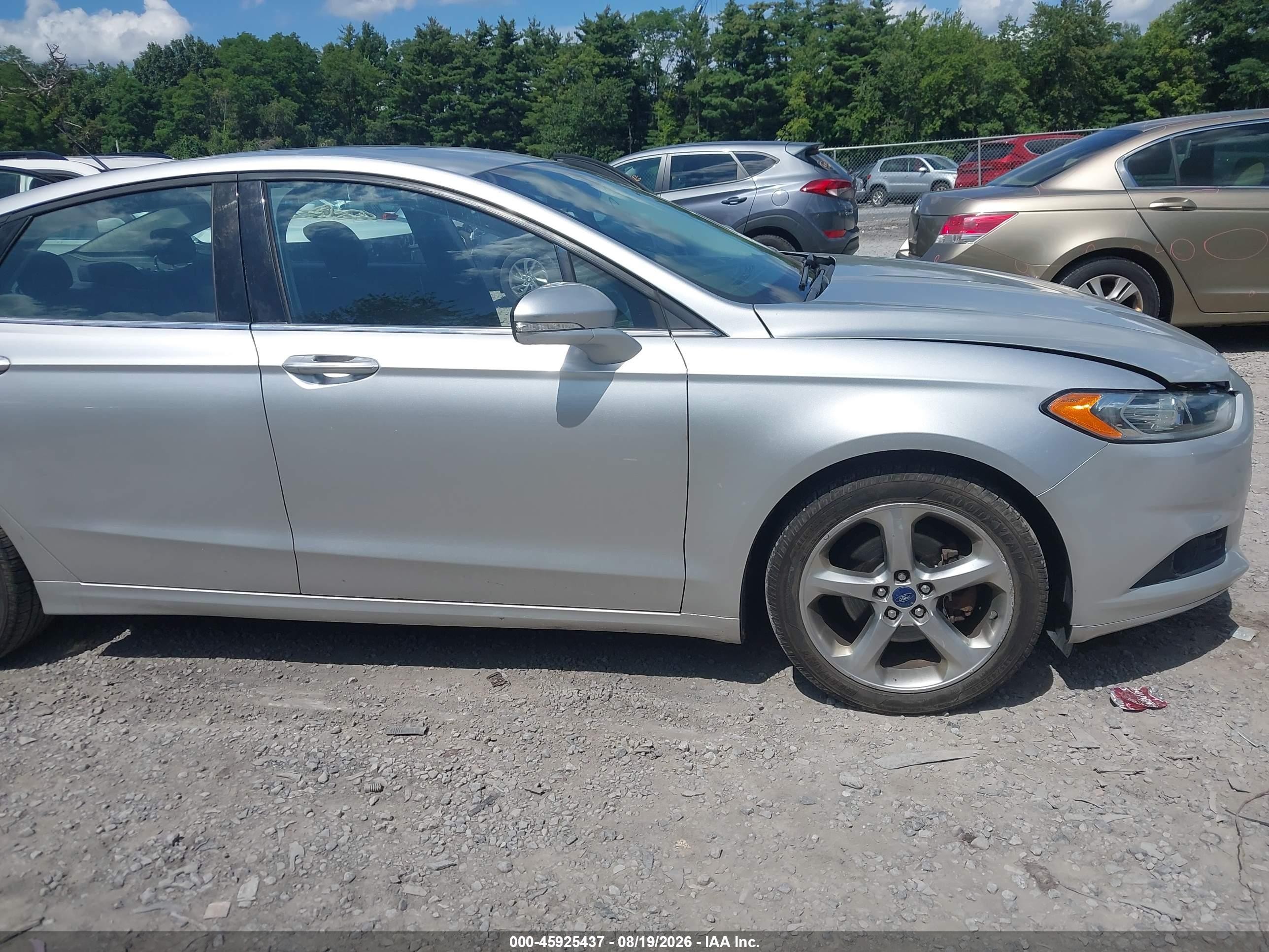 2014 Ford Fusion Se Серебряный vin: 3FA6P0H73ER145716