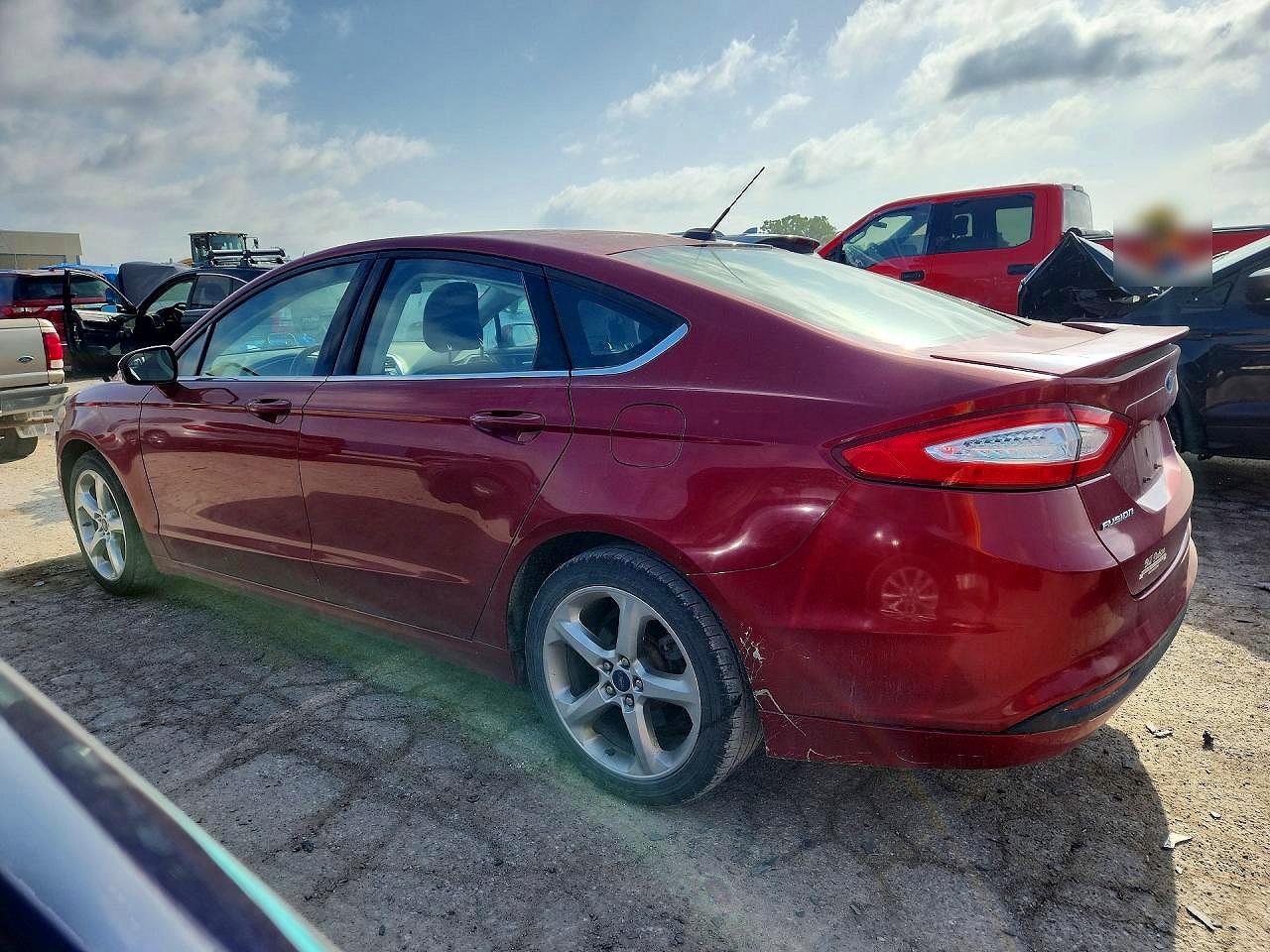 2014 Ford Fusion Se Red vin: 3FA6P0H73ER297480