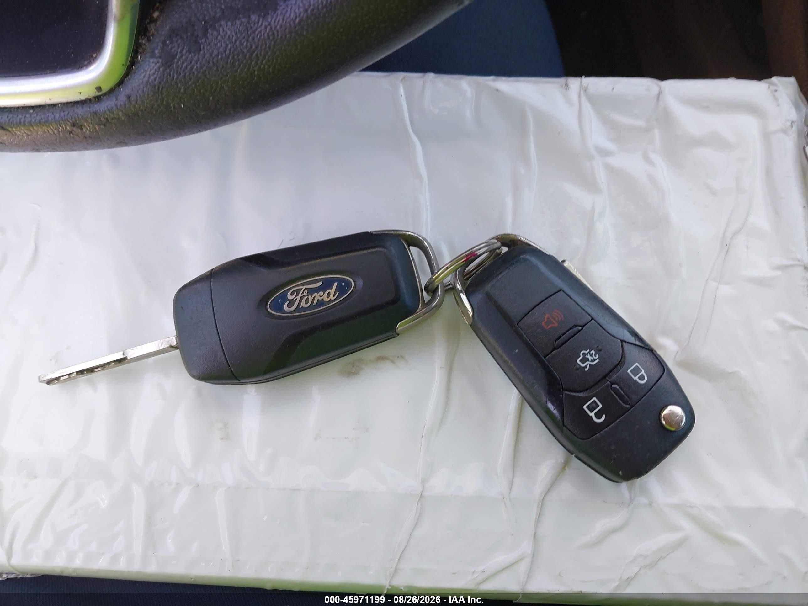 2014 Ford Fusion Se Красный vin: 3FA6P0H73ER393402