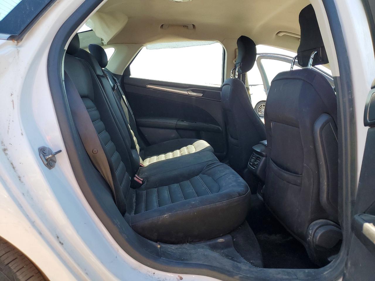 2014 Ford Fusion Se White vin: 3FA6P0H73ER394355