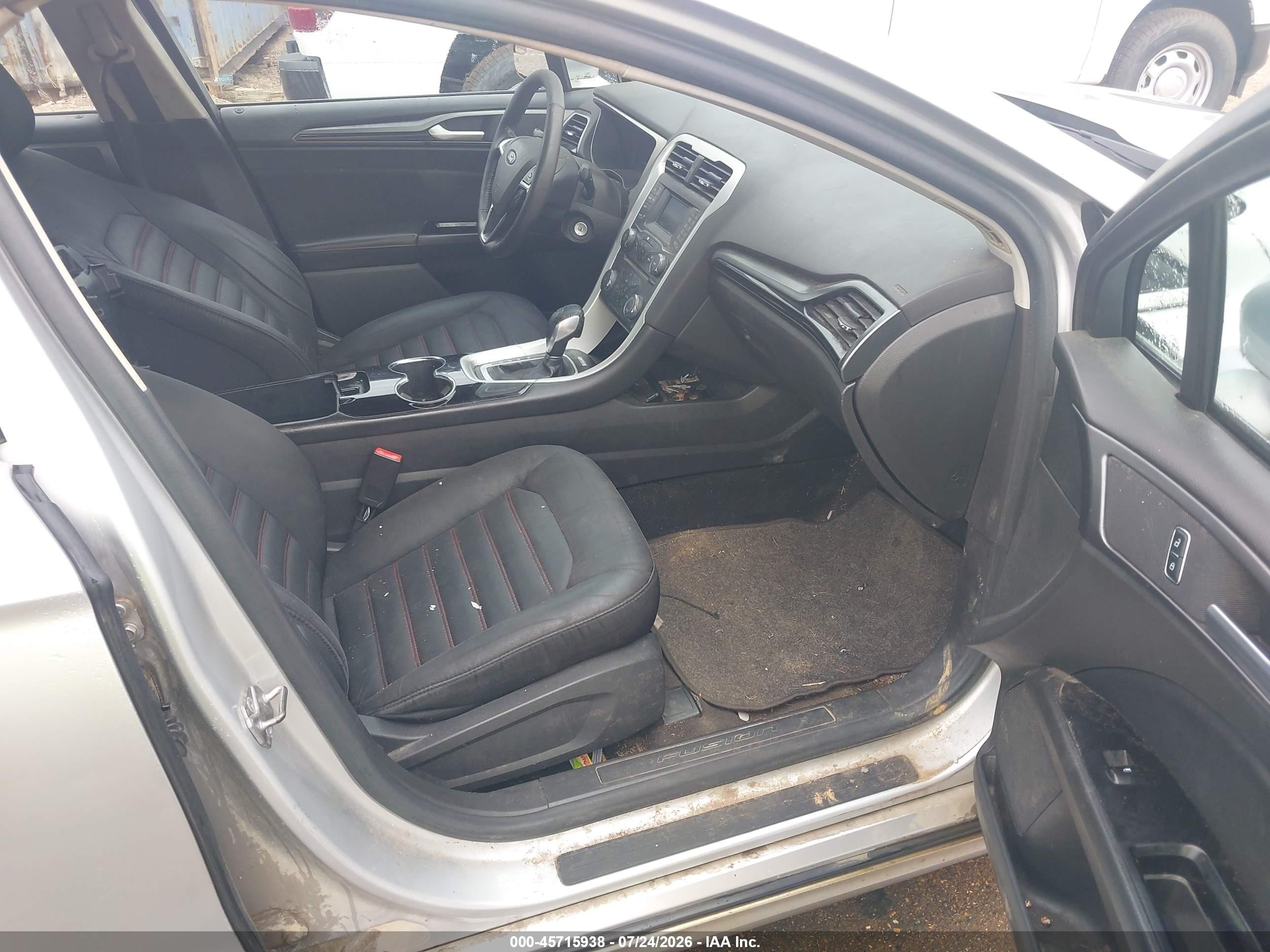 2014 Ford Fusion Se Серебряный vin: 3FA6P0H73ER394923