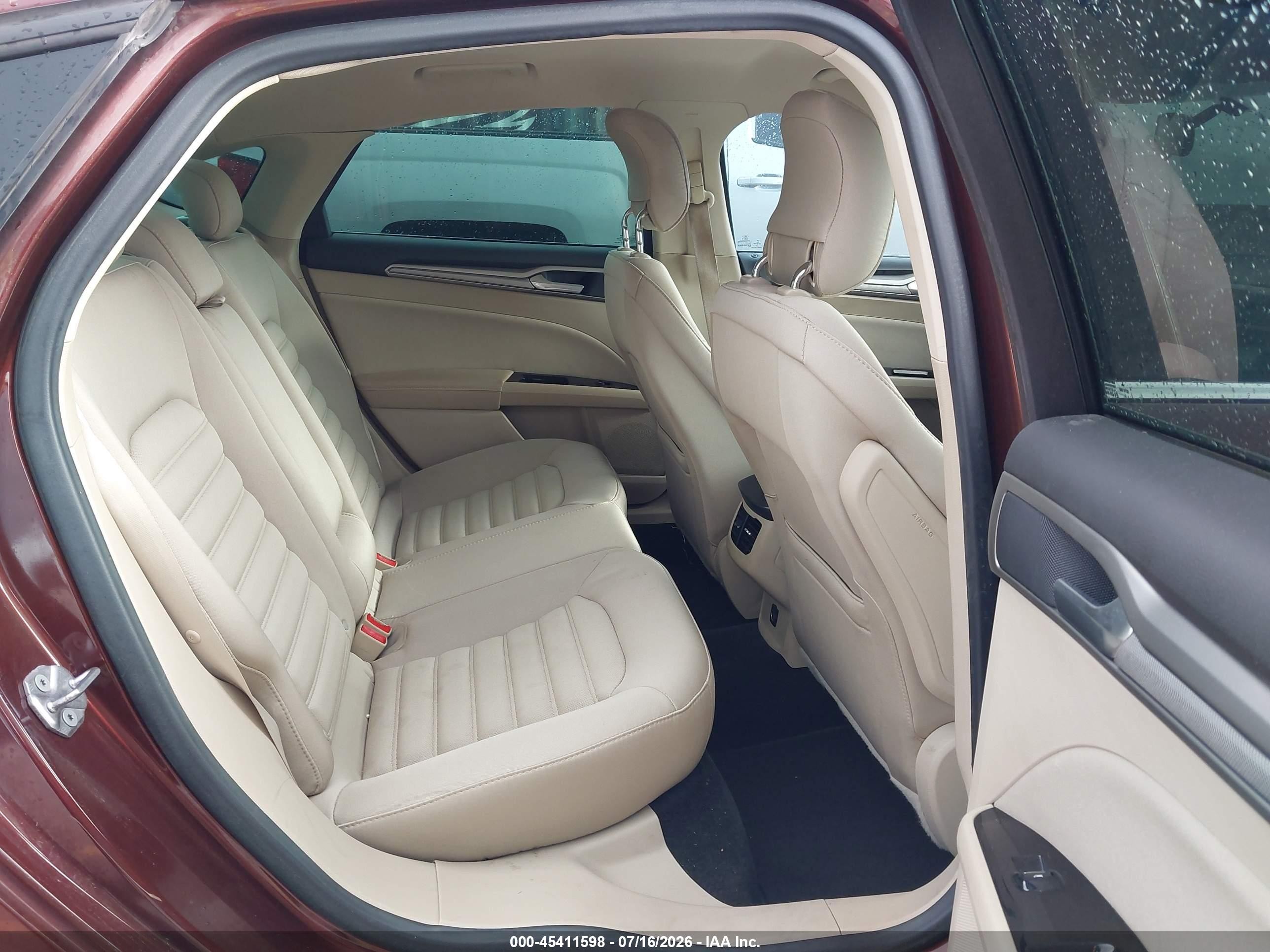 2015 Ford Fusion Se Maroon vin: 3FA6P0H73FR118422