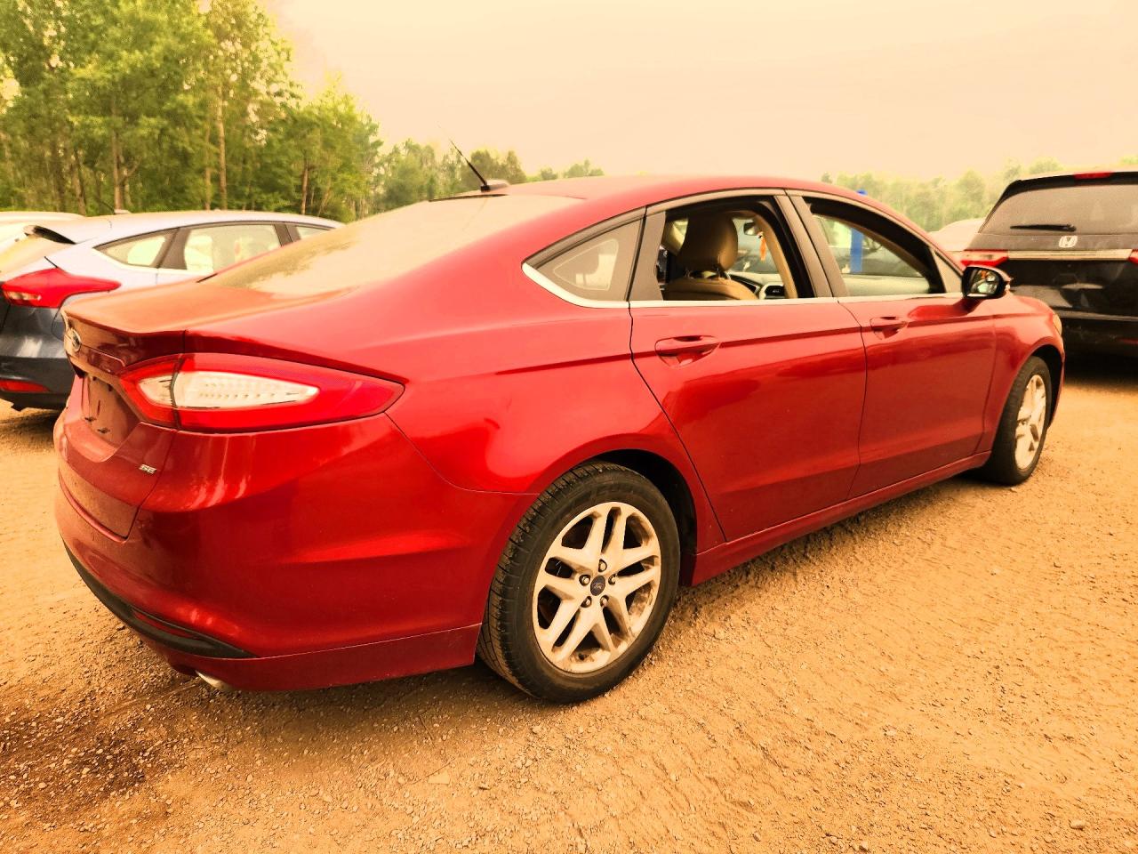 2015 Ford Fusion Se Red vin: 3FA6P0H73FR187207