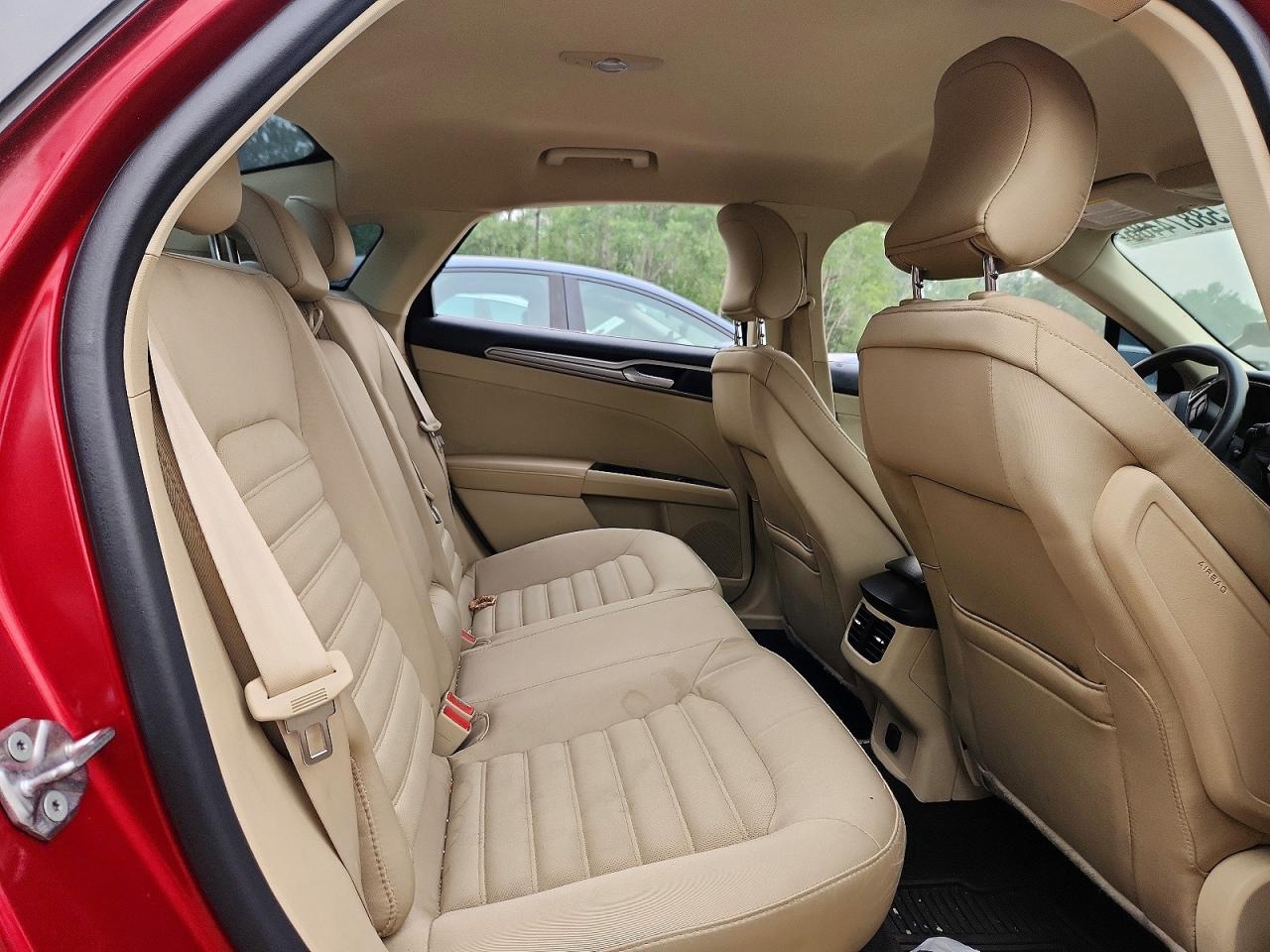 2015 Ford Fusion Se Red vin: 3FA6P0H73FR187207