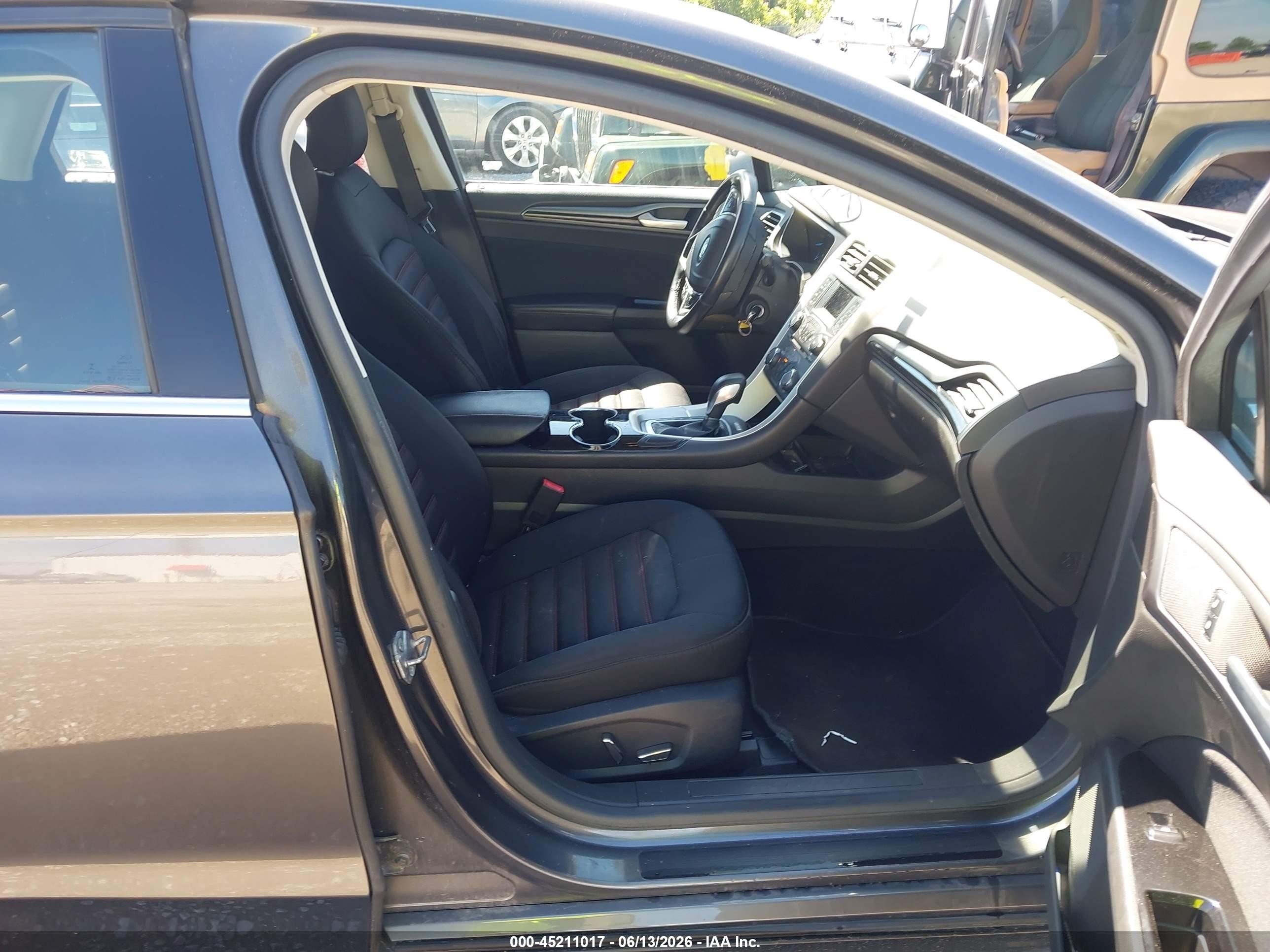 2015 Ford Fusion Se Gray vin: 3FA6P0H73FR190799