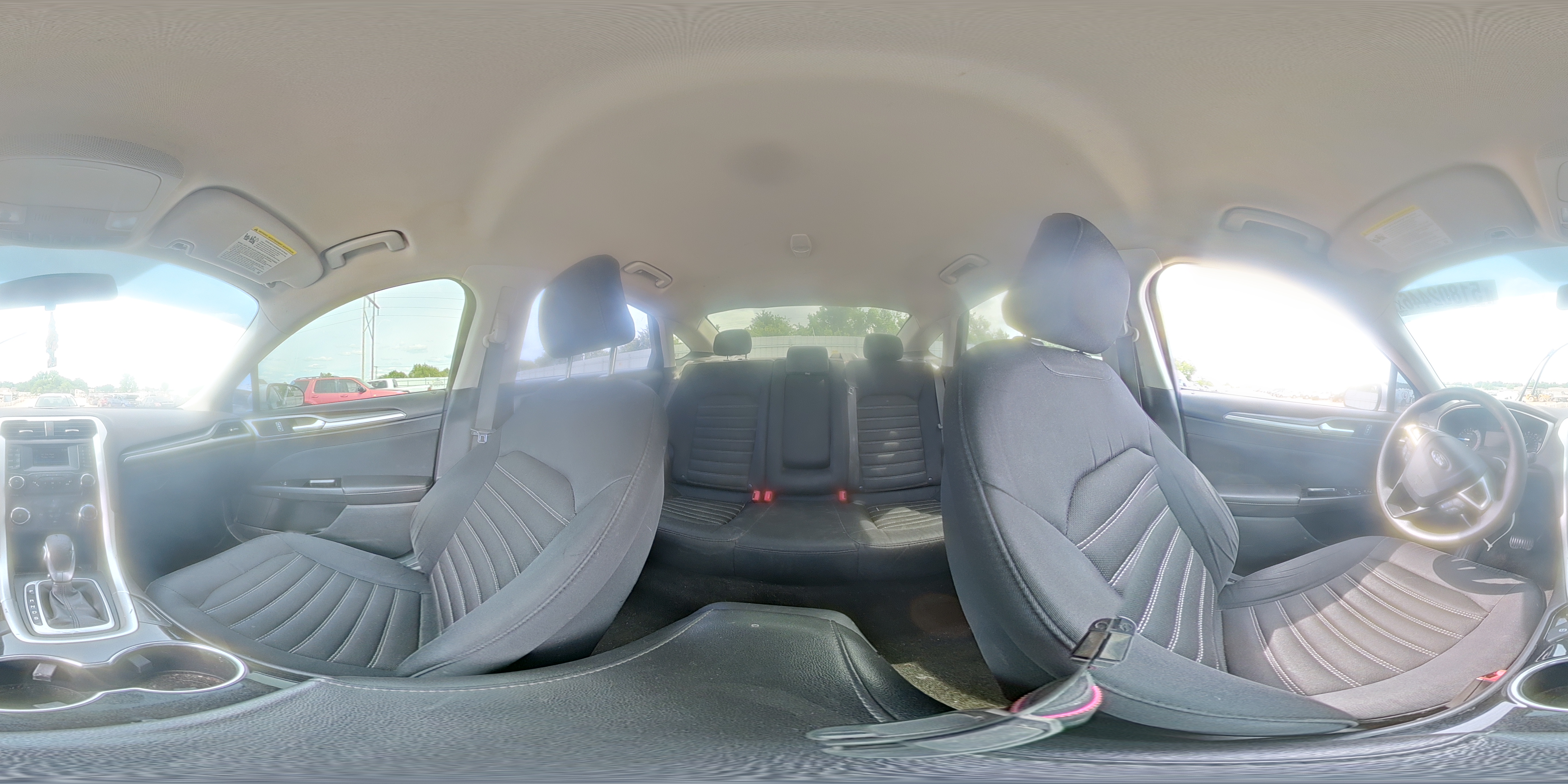 2015 Ford Fusion Se Серебряный vin: 3FA6P0H73FR192696