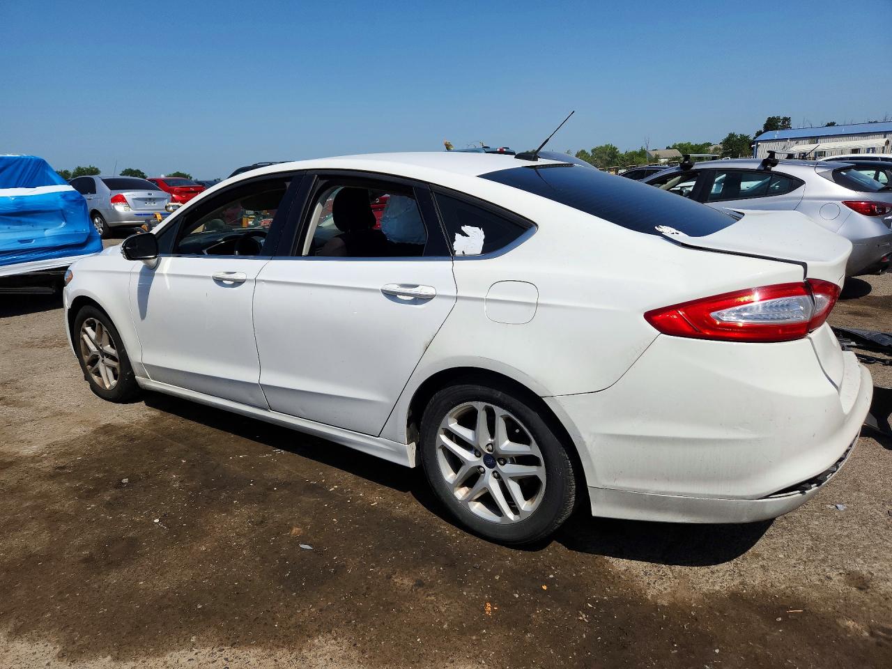 2015 Ford Fusion Белый vin: 3FA6P0H73FR210713