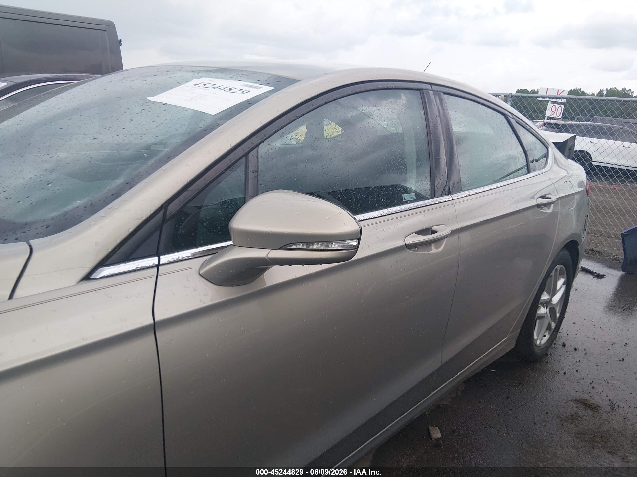 2015 Ford Fusion Se Tan vin: 3FA6P0H73FR262844