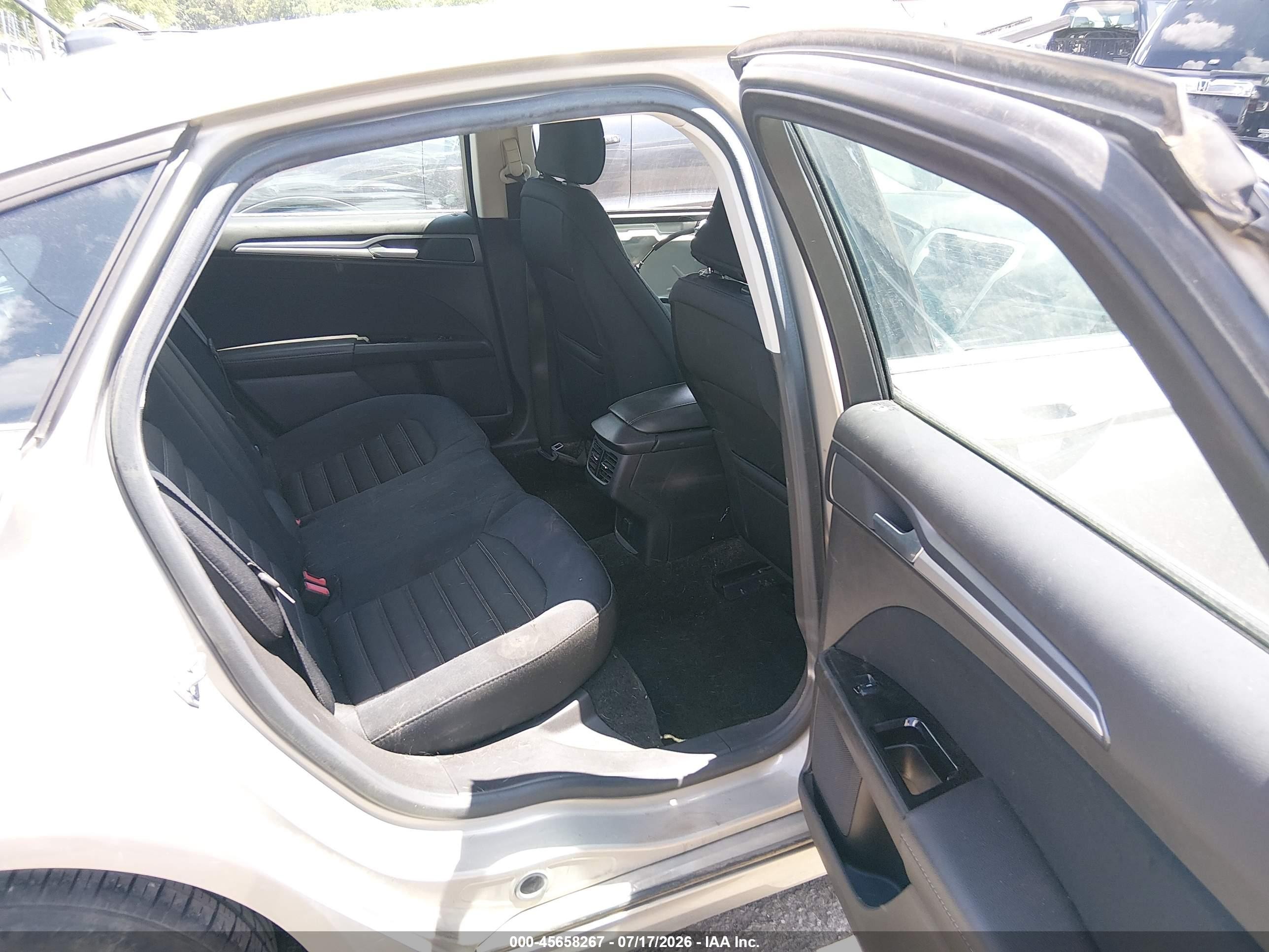 2015 Ford Fusion Se Gold vin: 3FA6P0H73FR305062
