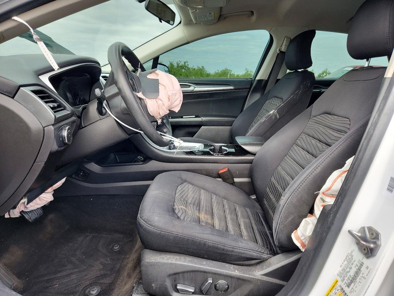 2016 Ford Fusion Se Белый vin: 3FA6P0H73GR343523