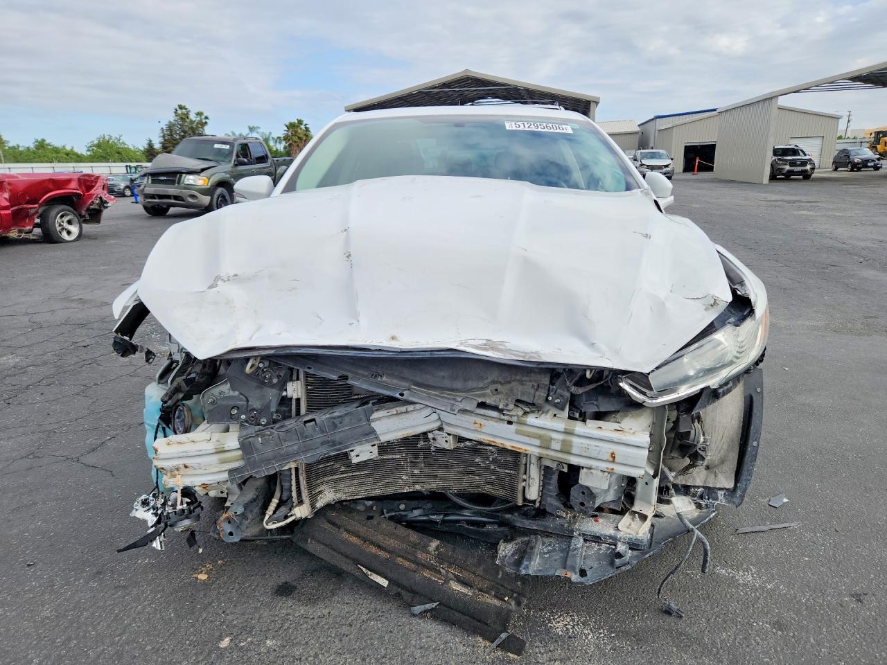 2016 Ford Fusion Se Белый vin: 3FA6P0H73GR343523
