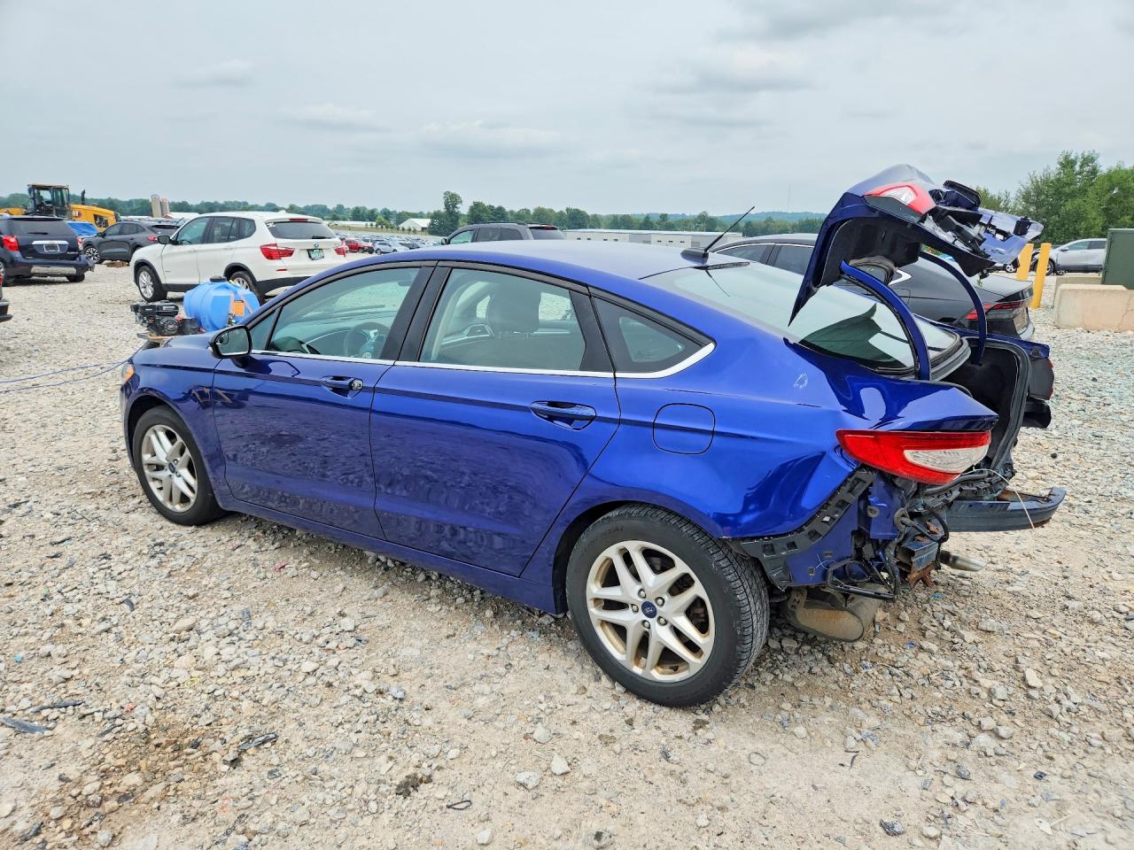 2016 Ford Fusion Se Синий vin: 3FA6P0H73GR388283