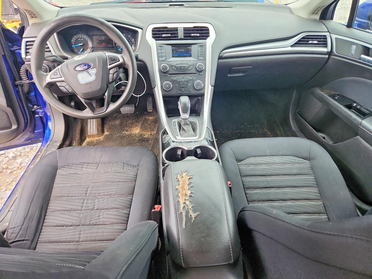 2016 Ford Fusion Se Синий vin: 3FA6P0H73GR388283