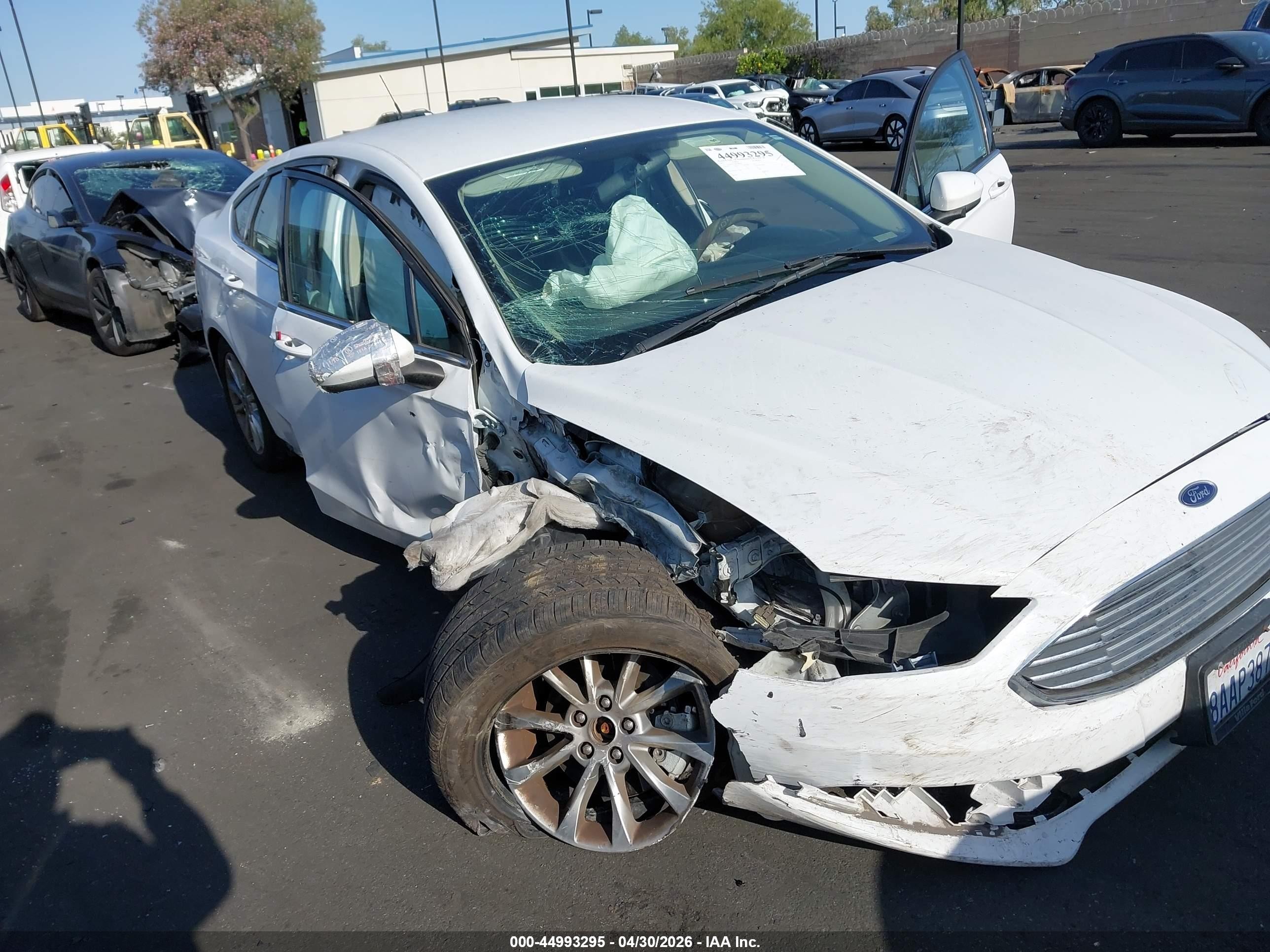 2017 Ford Fusion Se White vin: 3FA6P0H73HR398944
