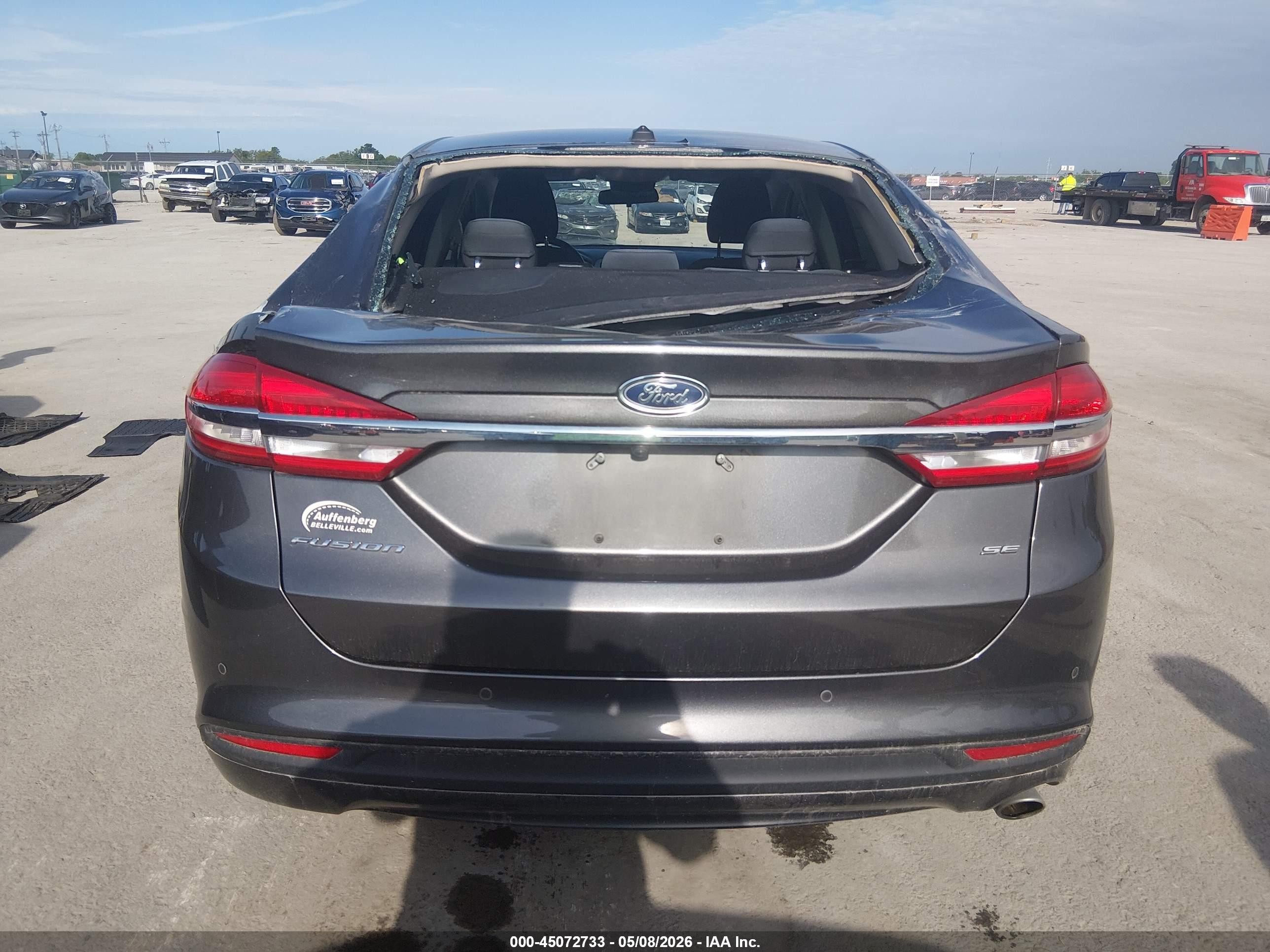 2018 Ford Fusion Se Black vin: 3FA6P0H73JR180170