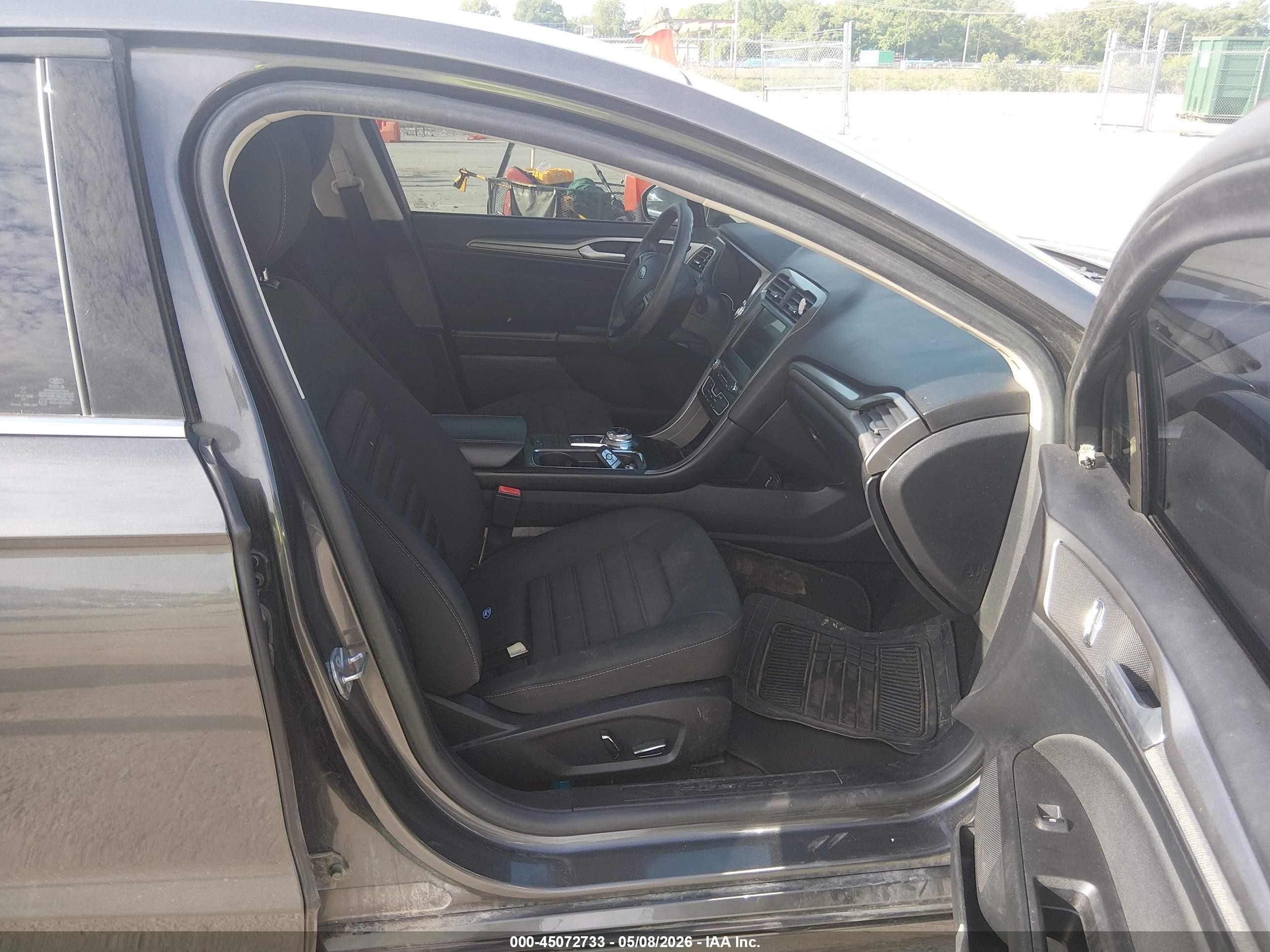 2018 Ford Fusion Se Black vin: 3FA6P0H73JR180170