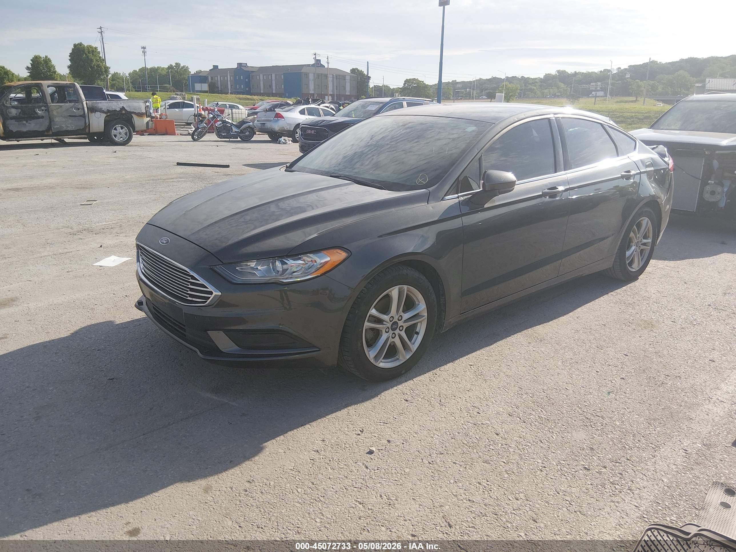 2018 Ford Fusion Se Black vin: 3FA6P0H73JR180170