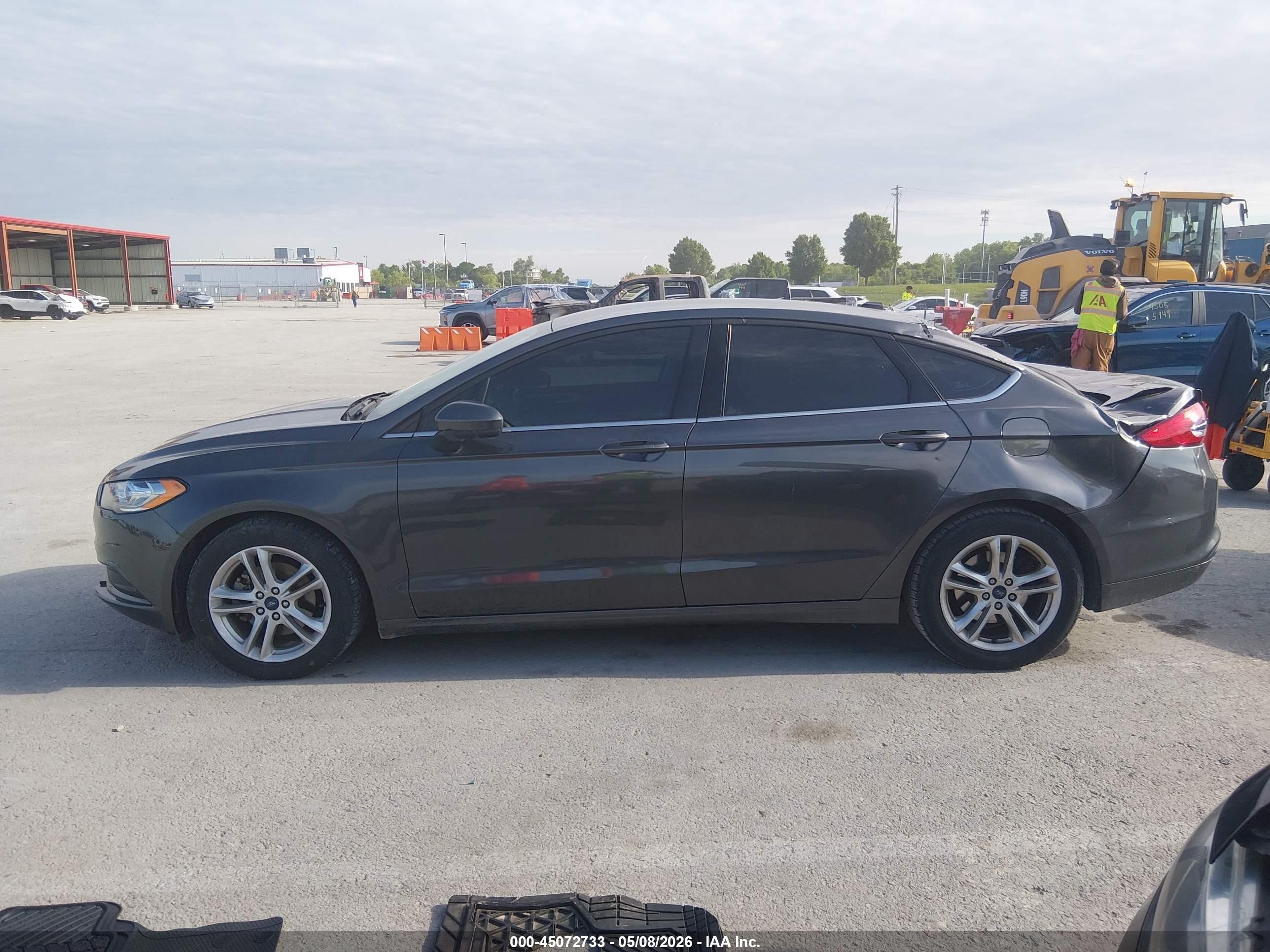 2018 Ford Fusion Se Black vin: 3FA6P0H73JR180170