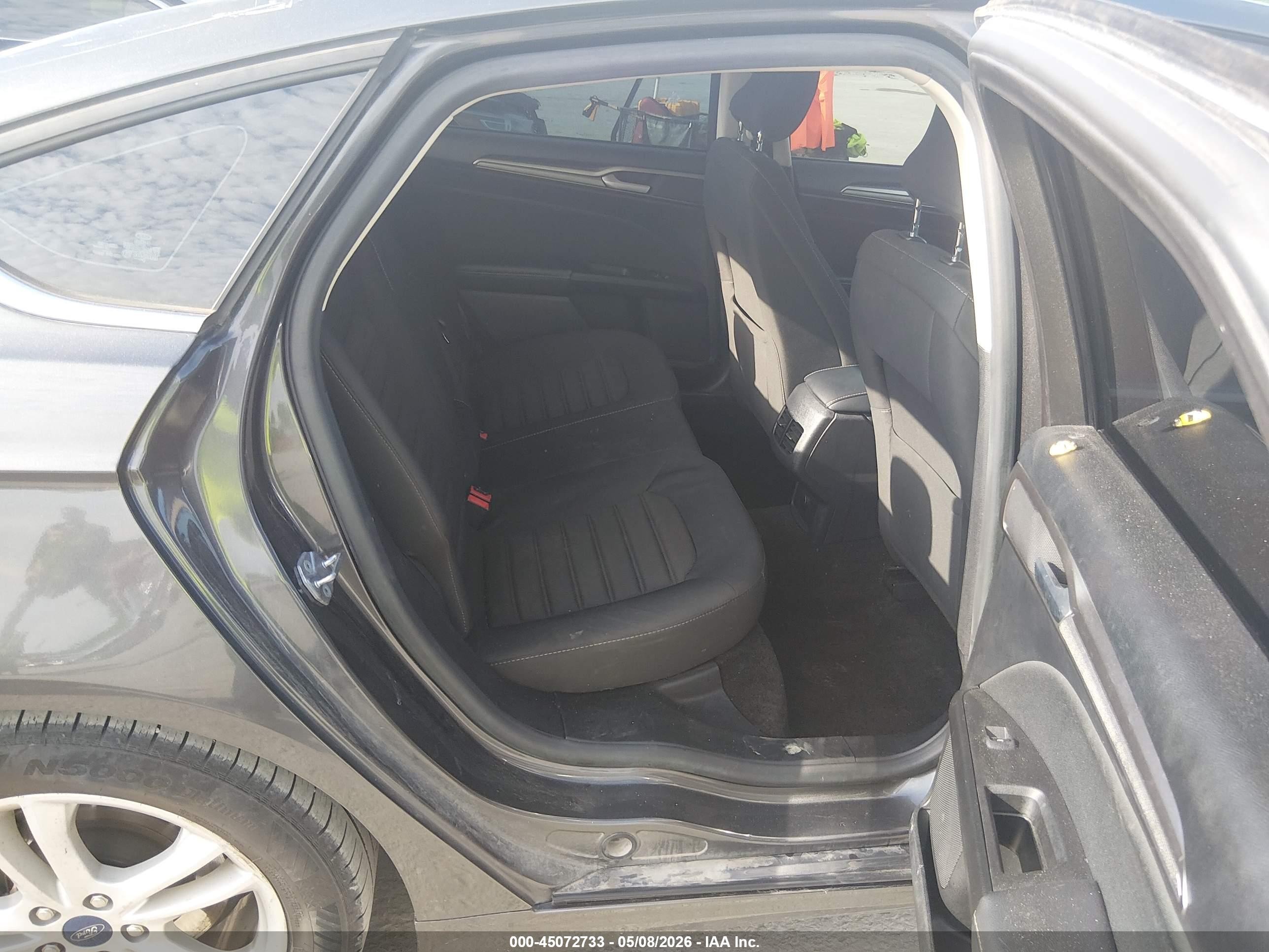 2018 Ford Fusion Se Black vin: 3FA6P0H73JR180170
