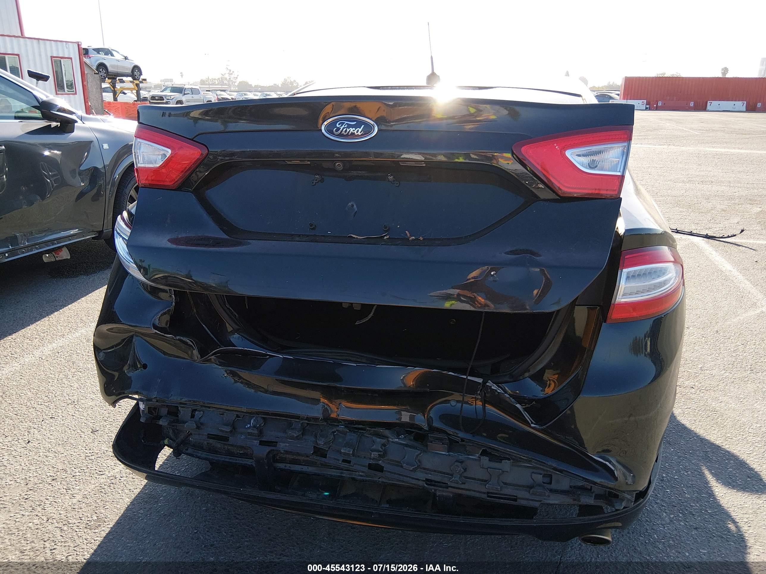 2013 Ford Fusion Se Черный vin: 3FA6P0H74DR137963