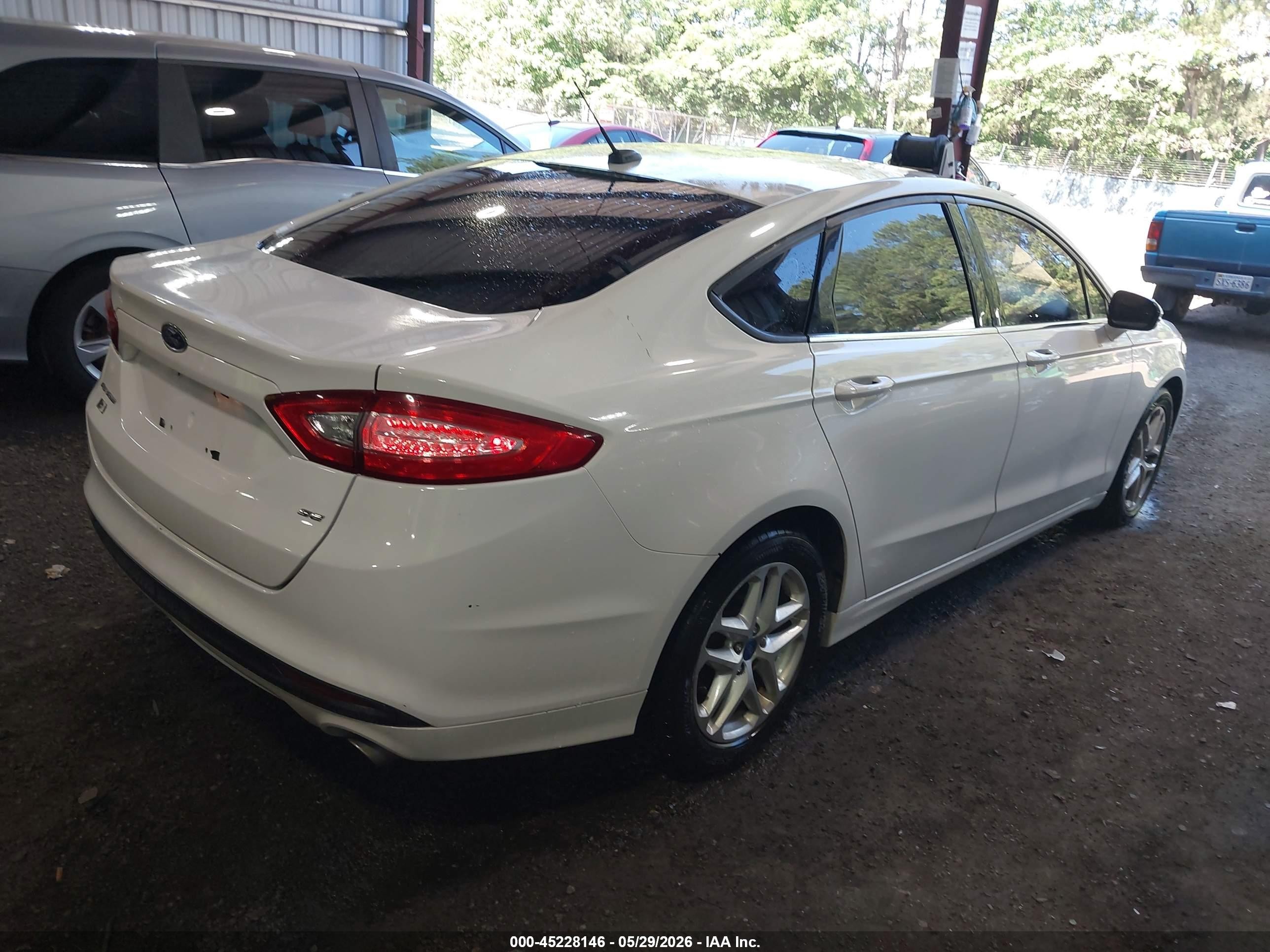 2013 Ford Fusion Se White vin: 3FA6P0H74DR160255