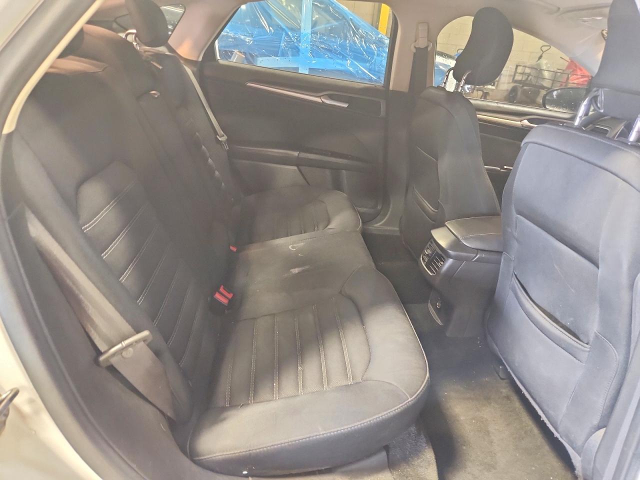 2013 Ford Fusion Se White vin: 3FA6P0H74DR249646