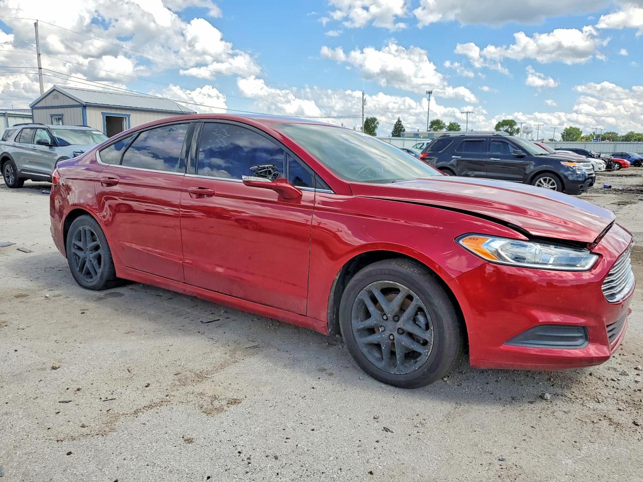 2013 Ford Fusion Red vin: 3FA6P0H74DR331084