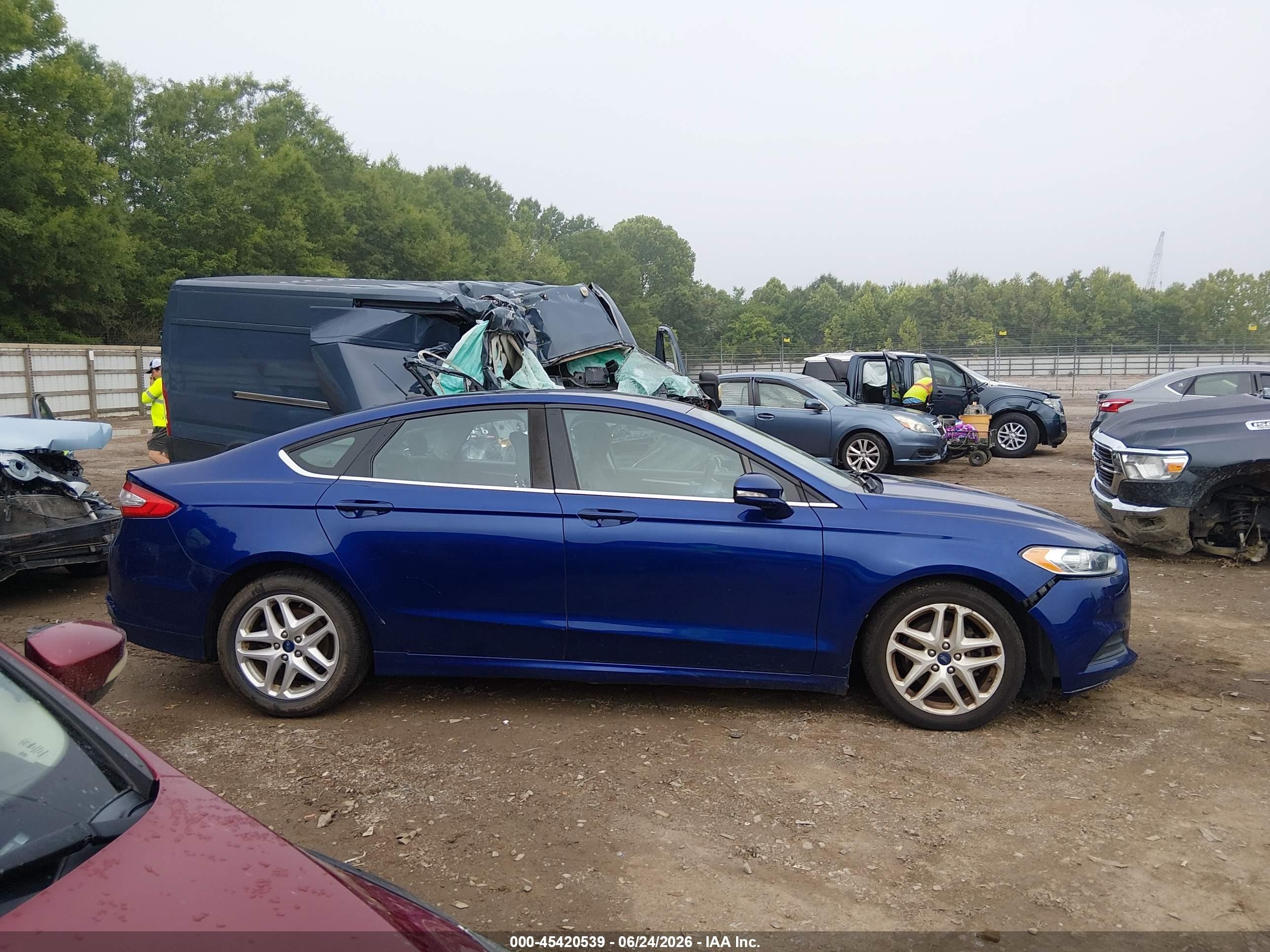 2014 Ford Fusion Se Blue vin: 3FA6P0H74ER124616