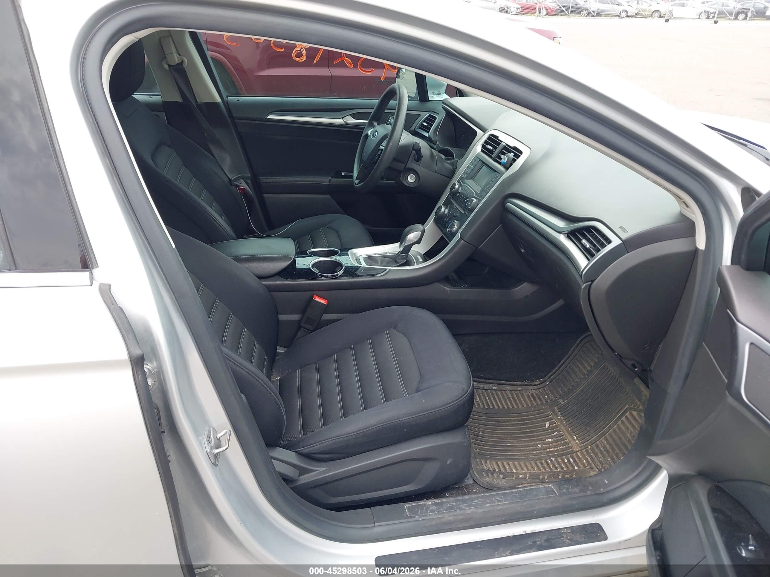 2014 Ford Fusion Se Silver vin: 3FA6P0H74ER127015