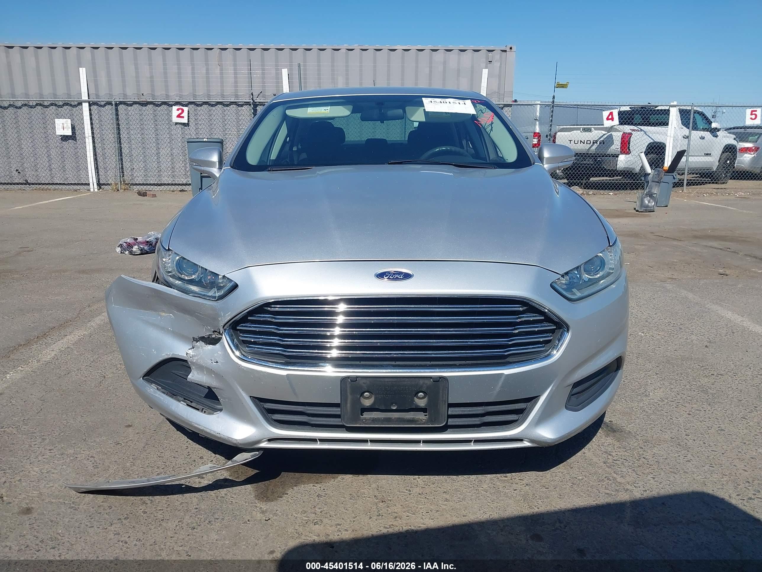 2014 Ford Fusion Se Silver vin: 3FA6P0H74ER143702