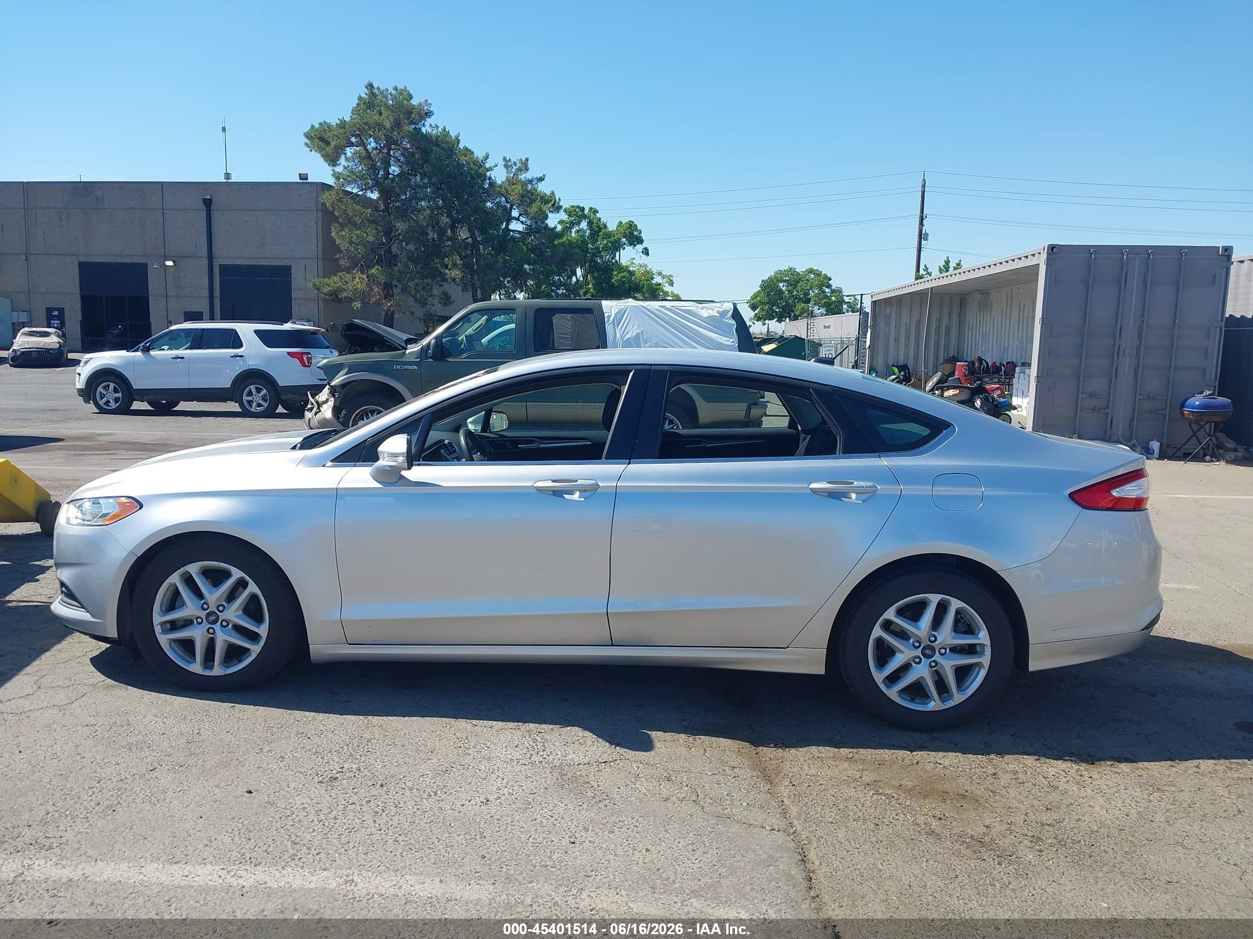 2014 Ford Fusion Se Silver vin: 3FA6P0H74ER143702