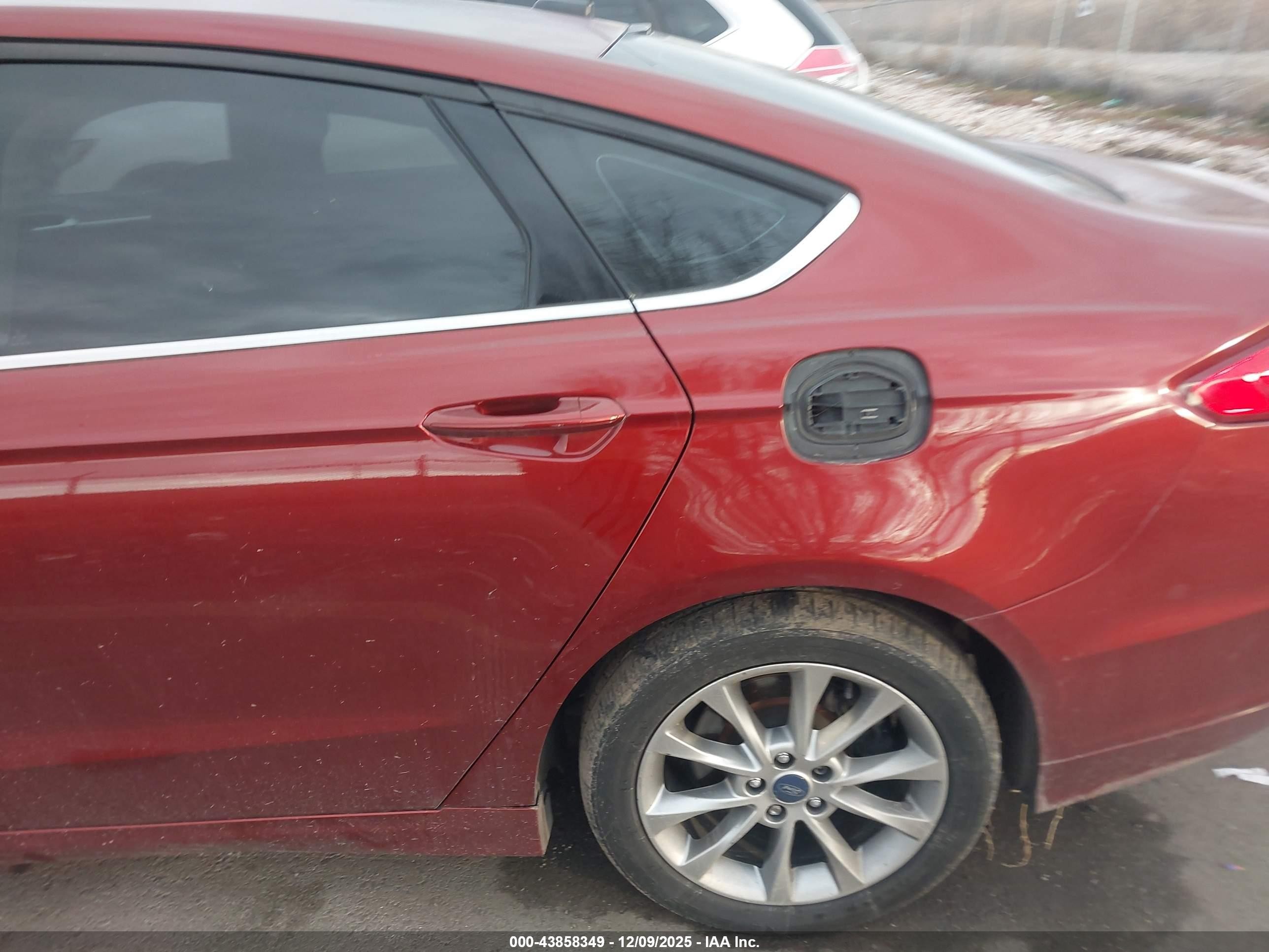 2014 Ford Fusion Se Red vin: 3FA6P0H74ER214655