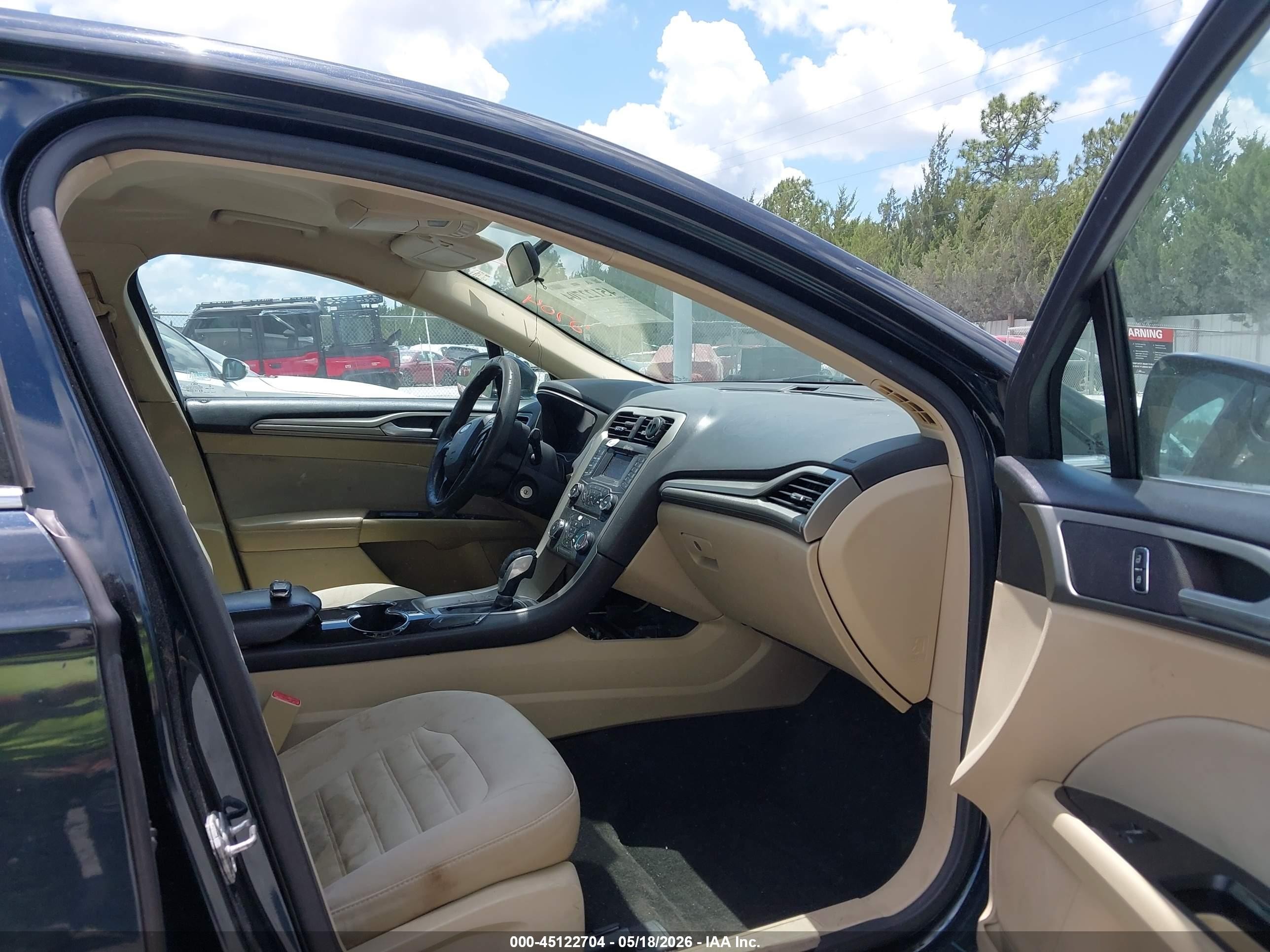 2014 Ford Fusion Se Dark Blue vin: 3FA6P0H74ER252063