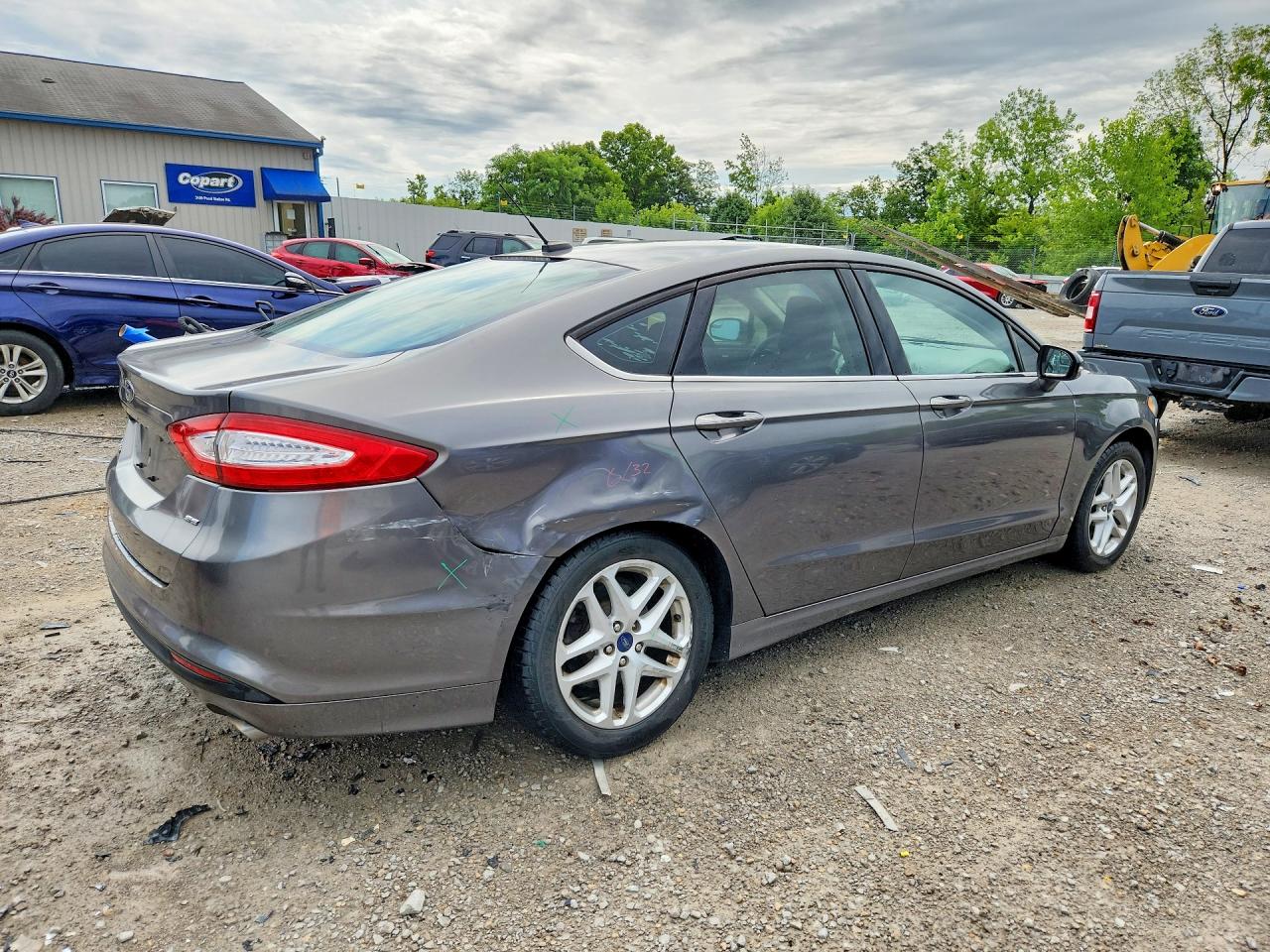 2014 Ford Fusion Se Серый vin: 3FA6P0H74ER339347
