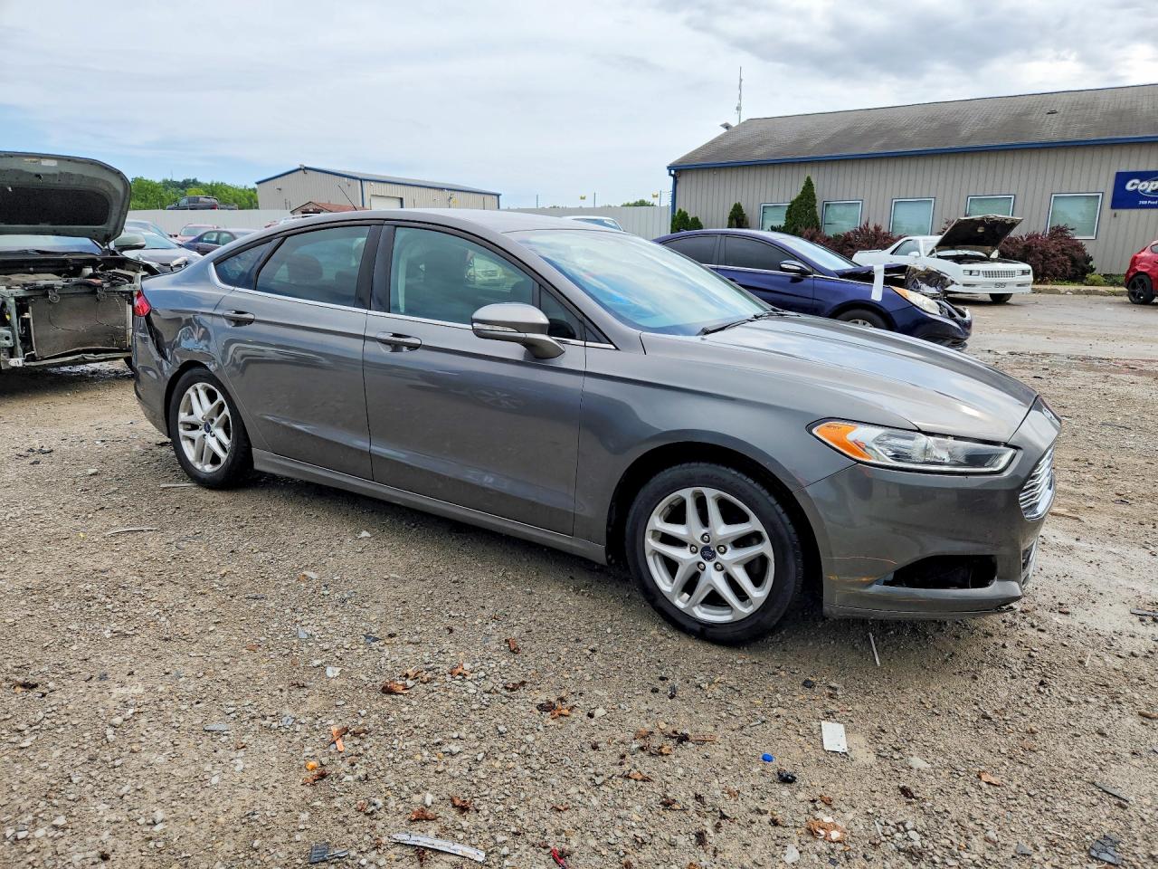 2014 Ford Fusion Se Серый vin: 3FA6P0H74ER339347